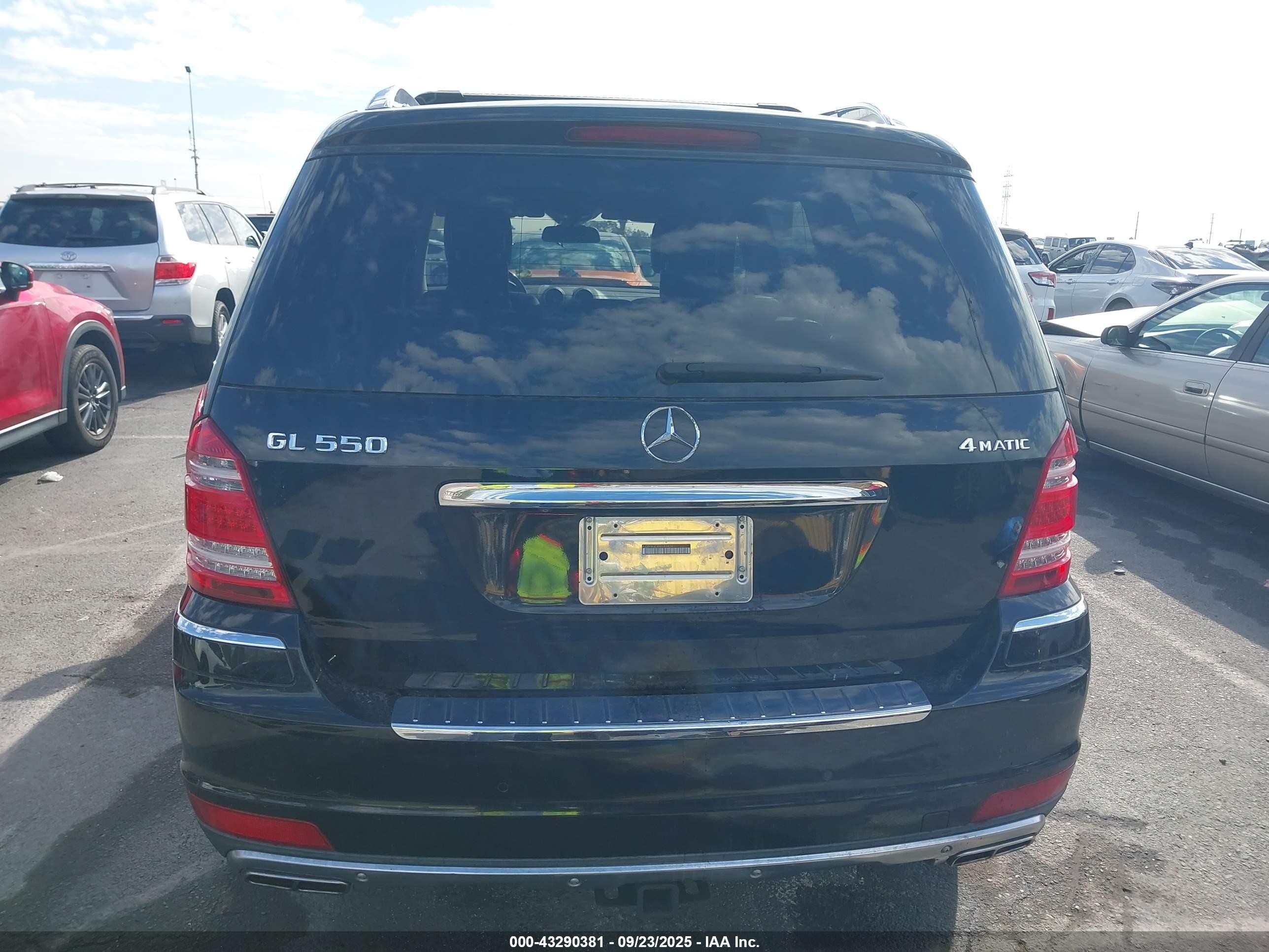 2011 Mercedes-benz Gl 550 4matic Черный vin: 4JGBF8GE3BA642826