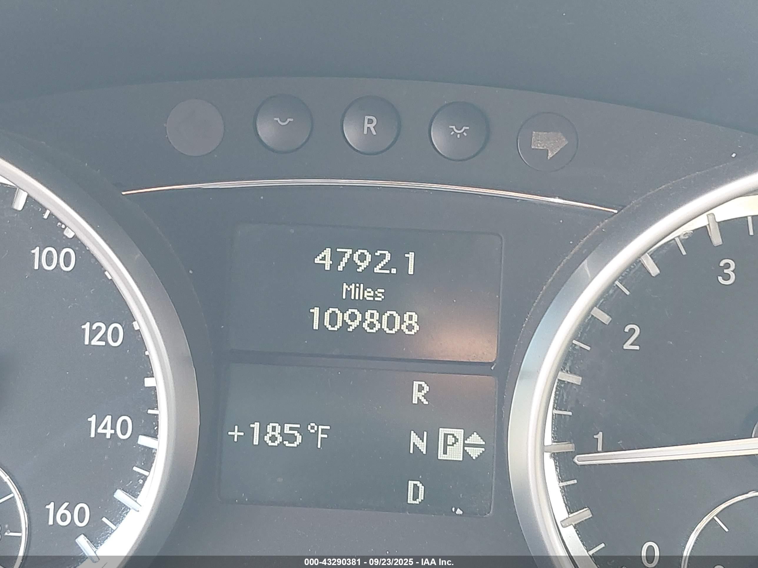 2011 Mercedes-benz Gl 550 4matic Черный vin: 4JGBF8GE3BA642826