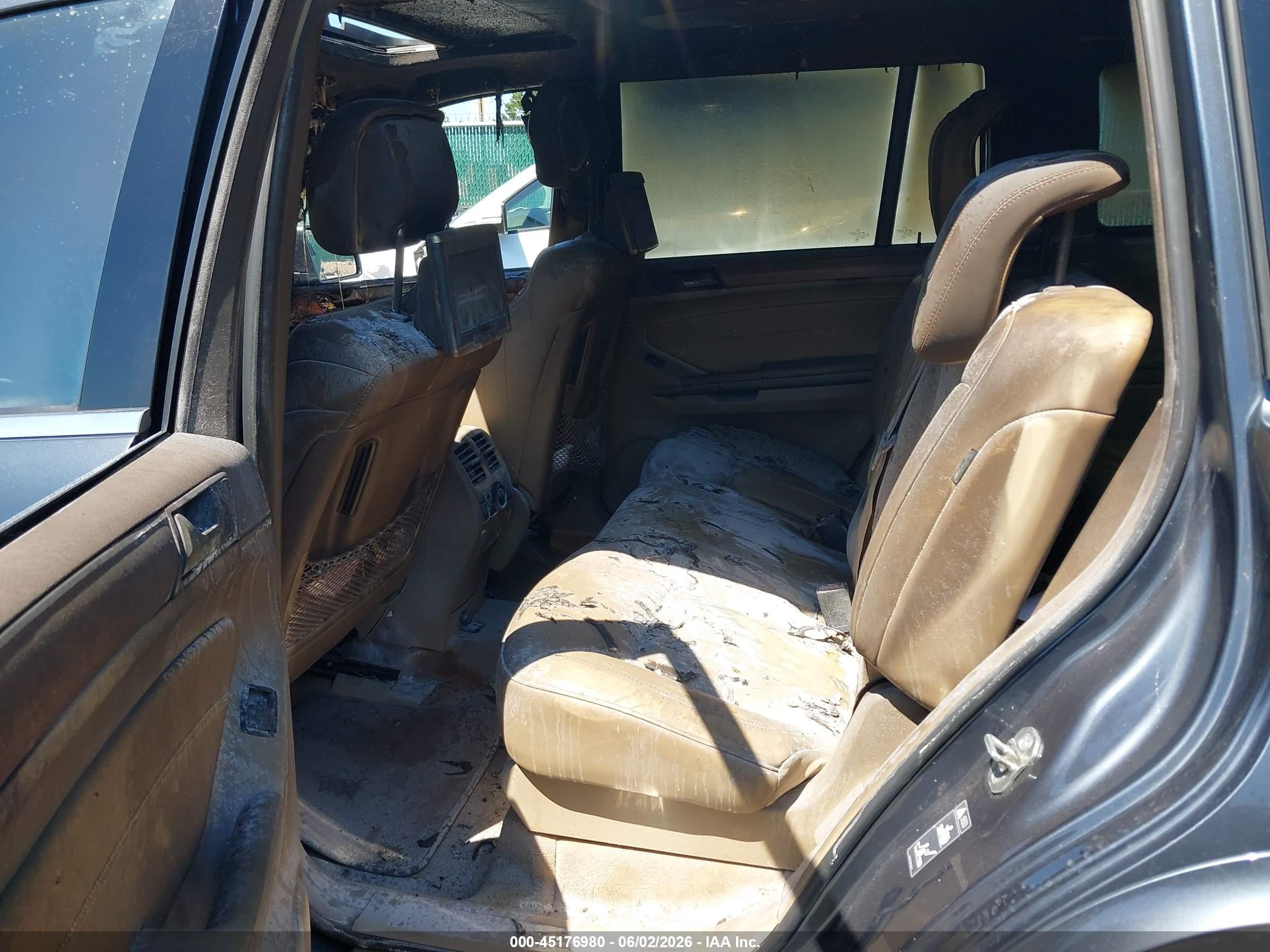 2011 Mercedes-benz Gl 550 4matic Gray vin: 4JGBF8GE3BA655642