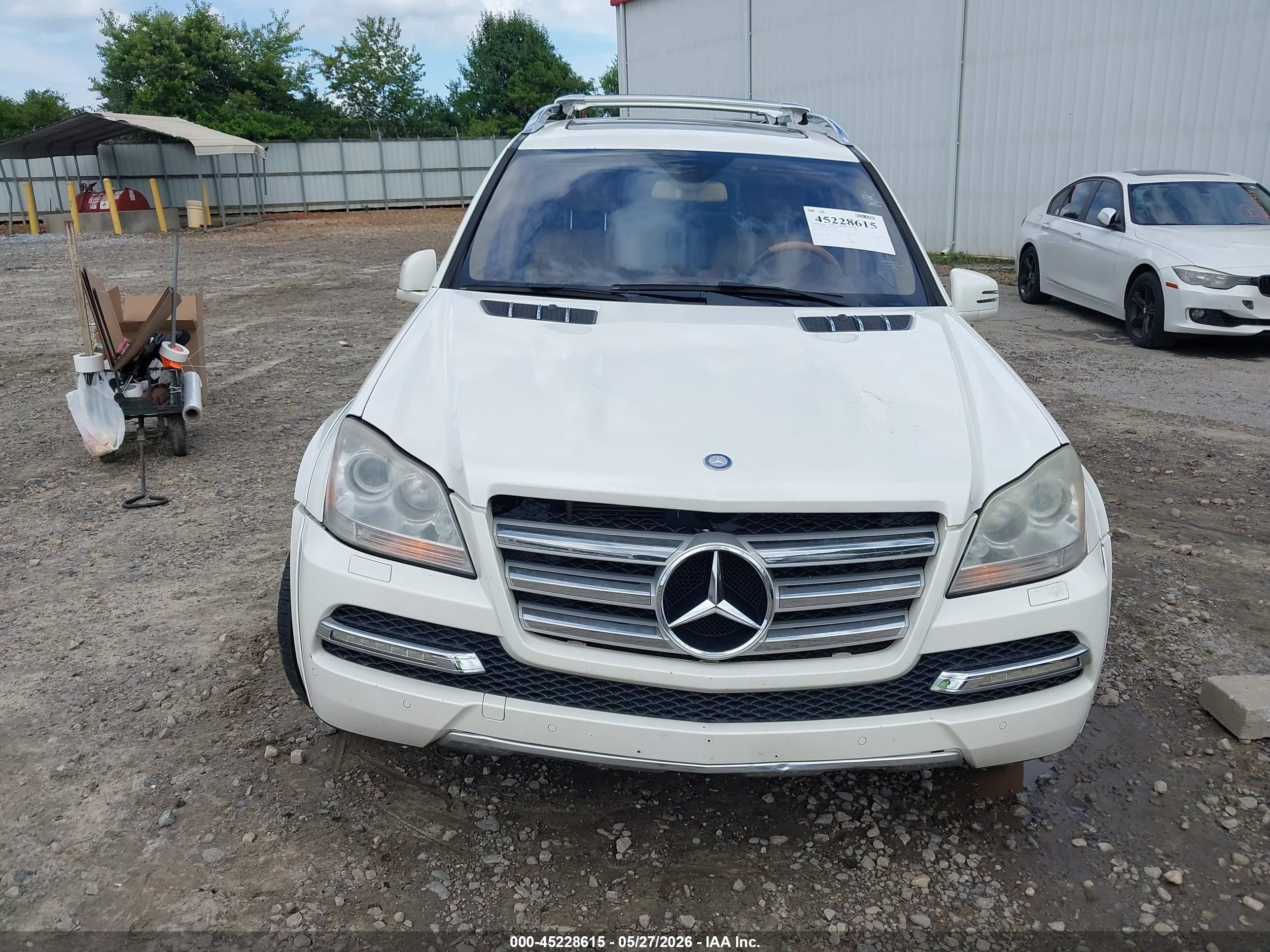 2011 Mercedes-benz Gl 550 4matic White vin: 4JGBF8GE3BA660503