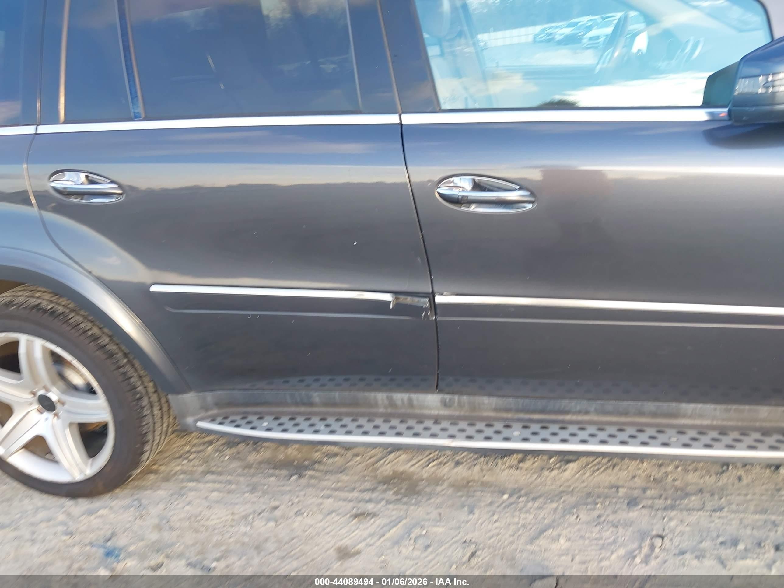 2011 Mercedes-benz Gl 550 4matic Gray vin: 4JGBF8GE4BA648196