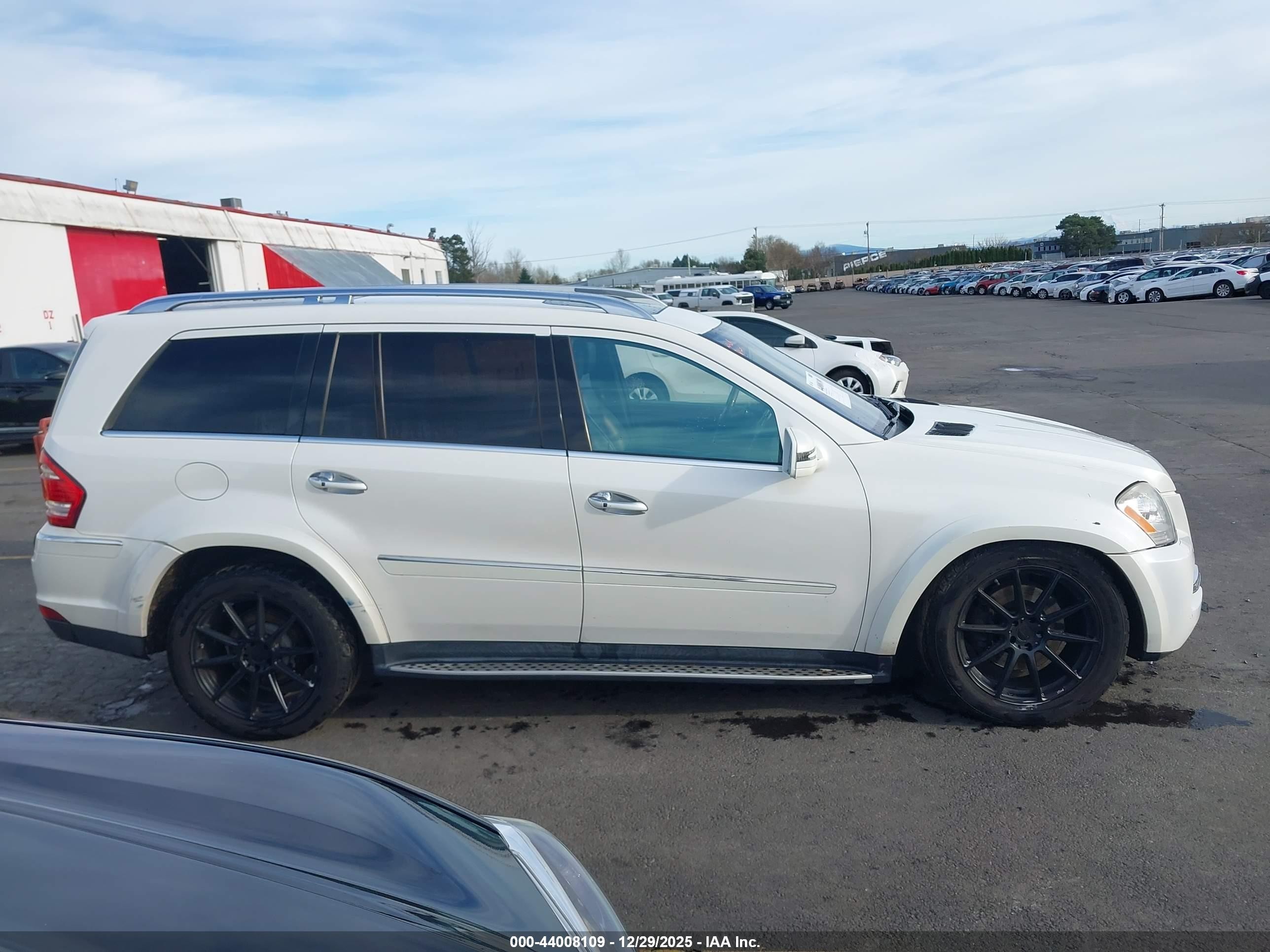 2011 Mercedes-benz Gl 550 4matic Кремовый vin: 4JGBF8GE4BA689220