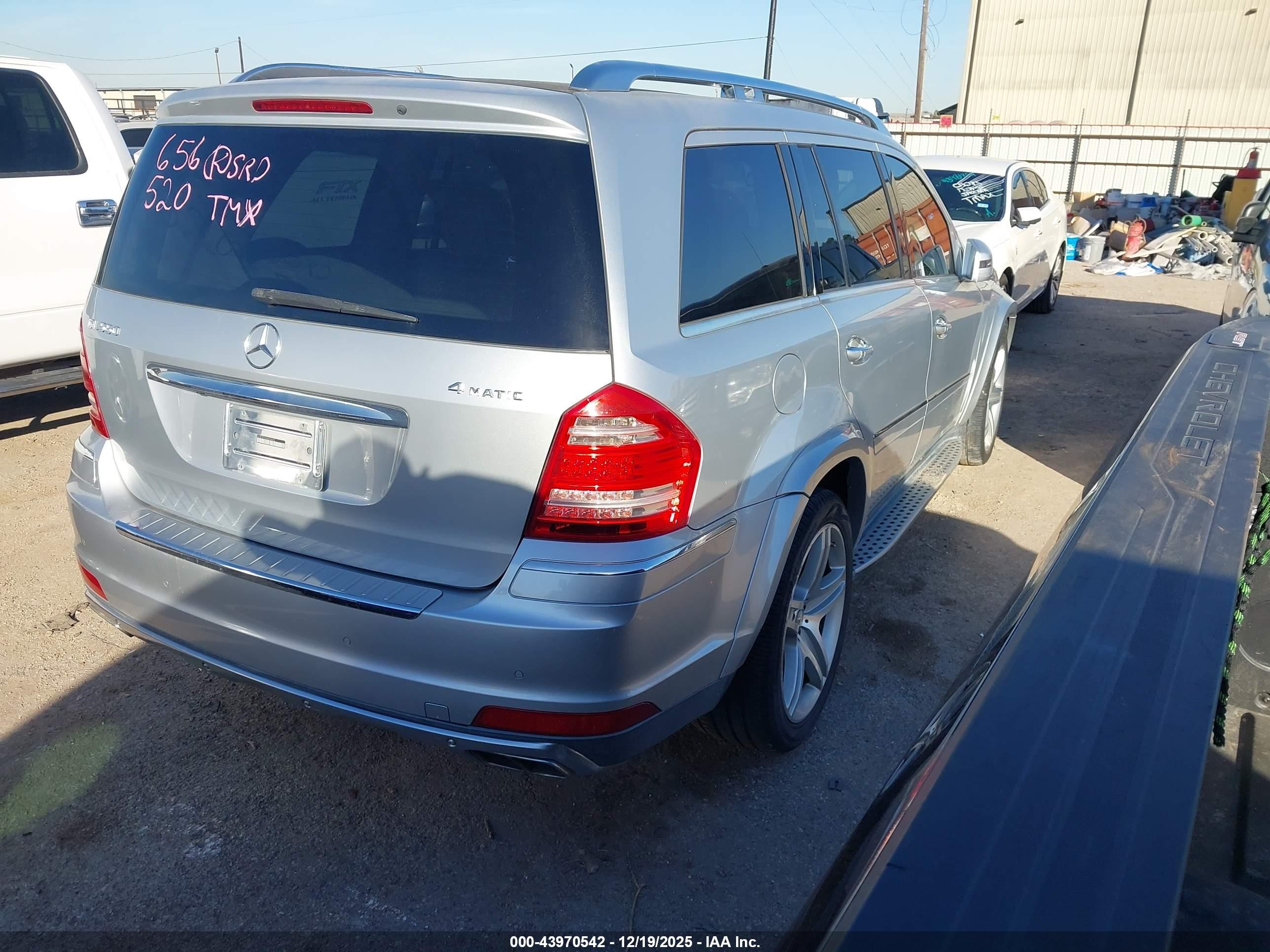 2011 Mercedes-benz Gl 550 4matic Серебряный vin: 4JGBF8GE5BA656520
