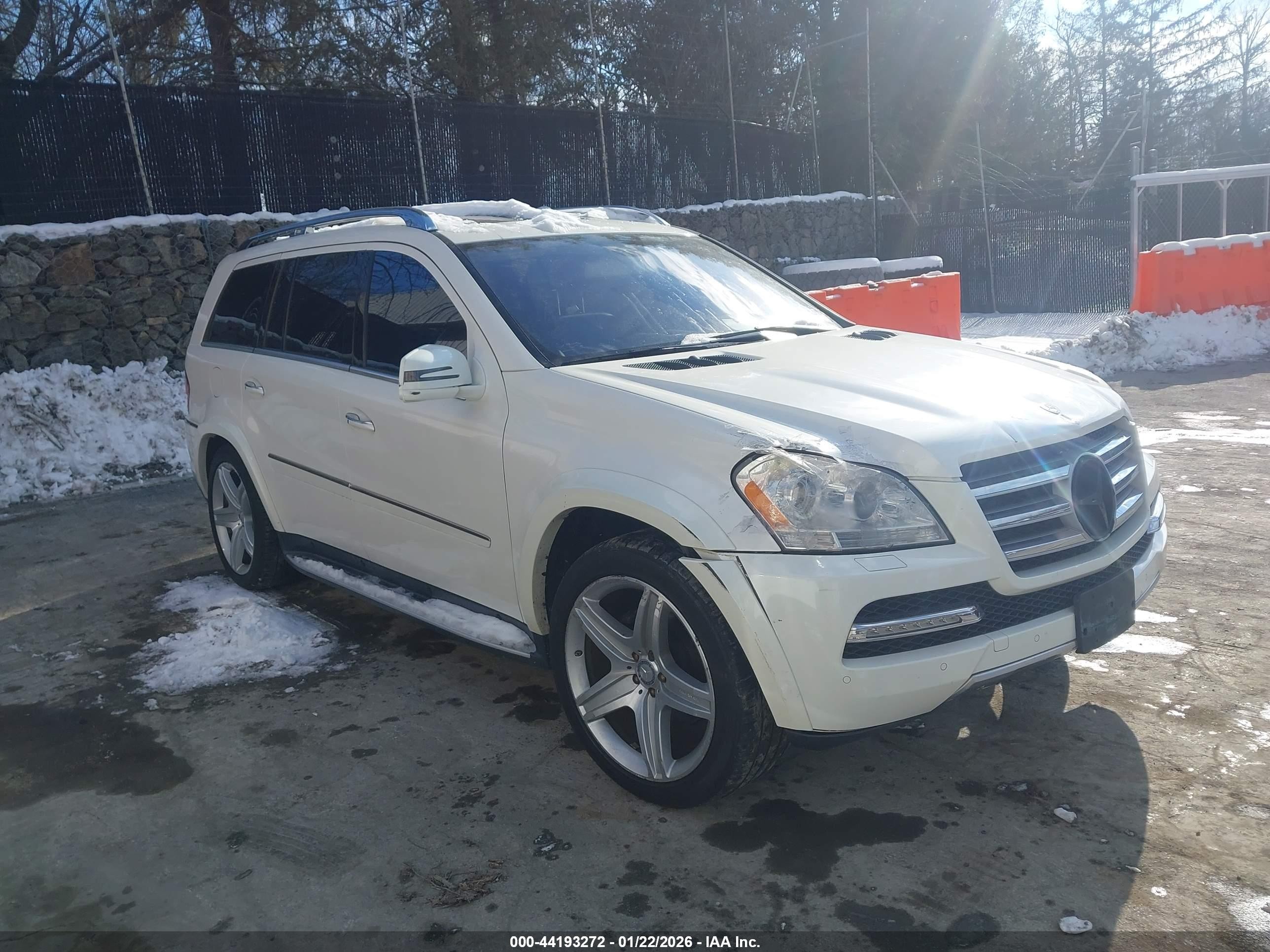 2011 Mercedes-benz Gl 550 4matic Белый vin: 4JGBF8GE7BA697151