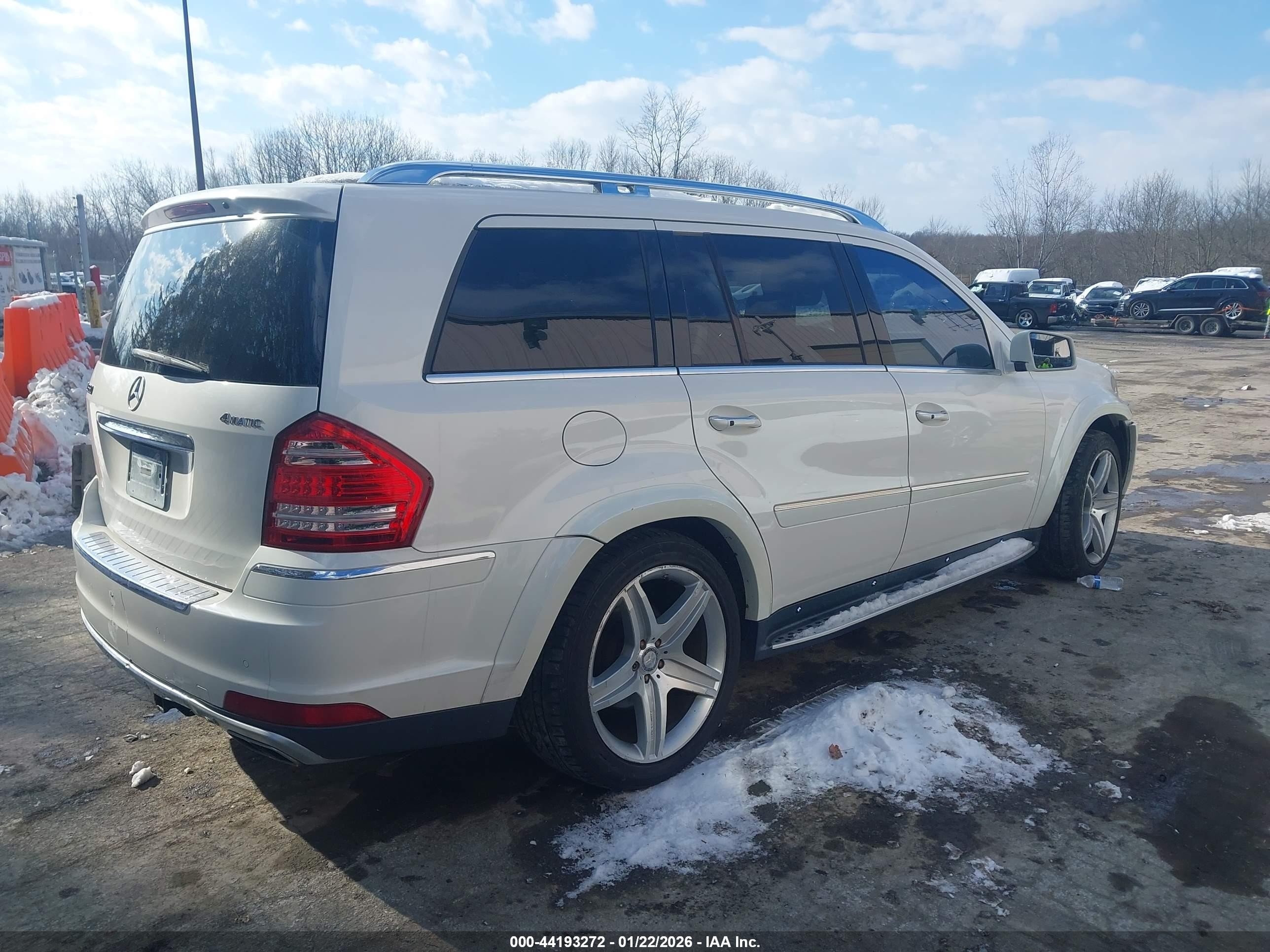 2011 Mercedes-benz Gl 550 4matic White vin: 4JGBF8GE7BA697151