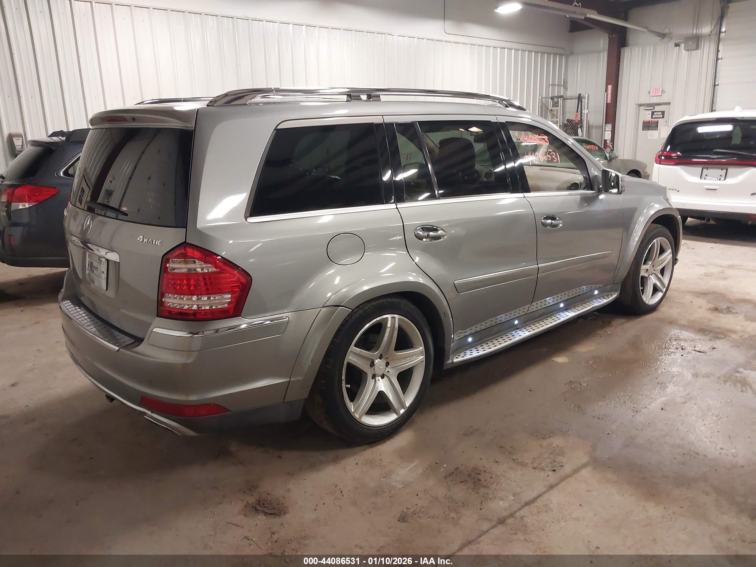 2011 Mercedes-benz Gl 550 4matic Серый vin: 4JGBF8GE9BA667682