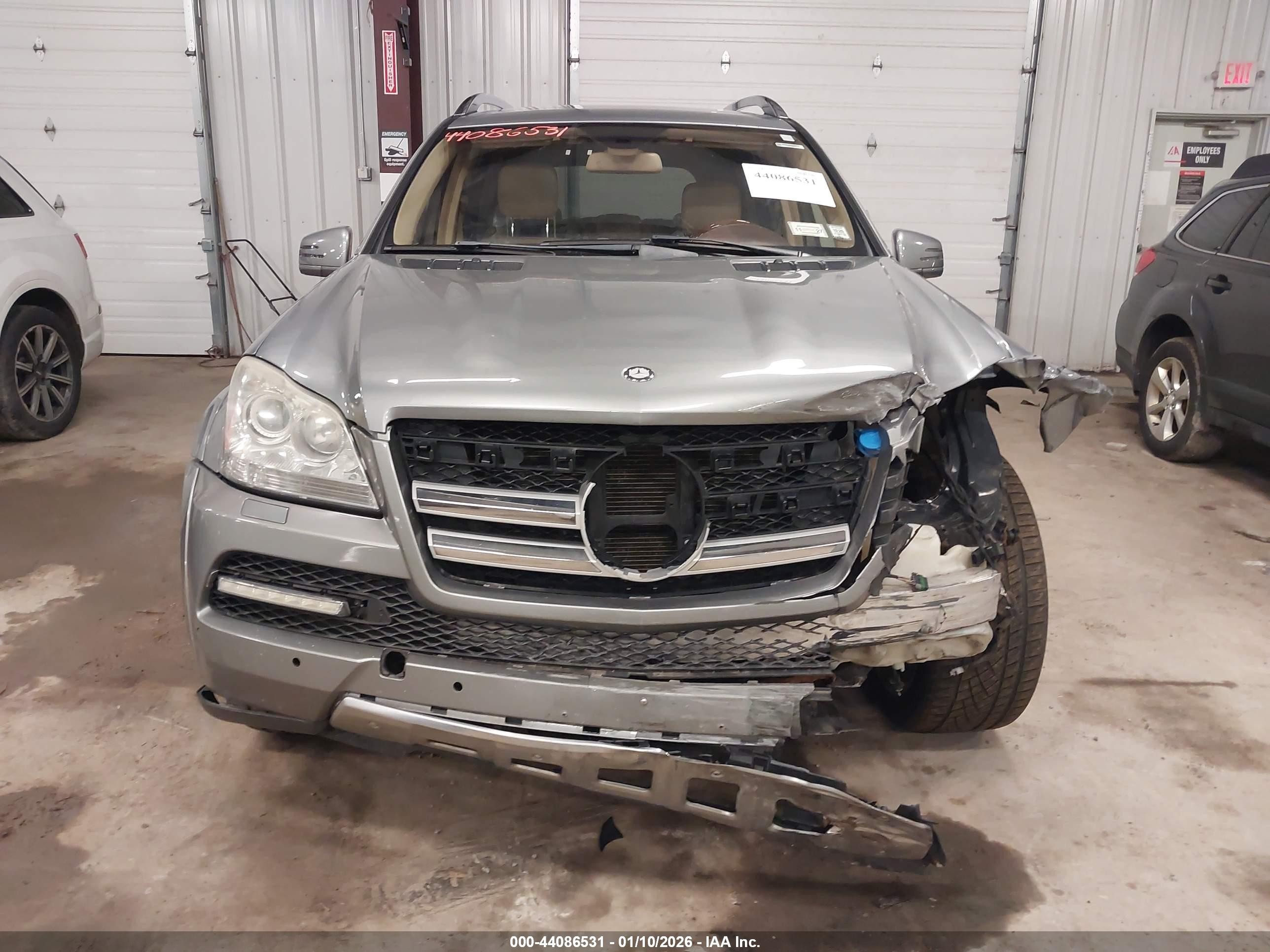 2011 Mercedes-benz Gl 550 4matic Серый vin: 4JGBF8GE9BA667682