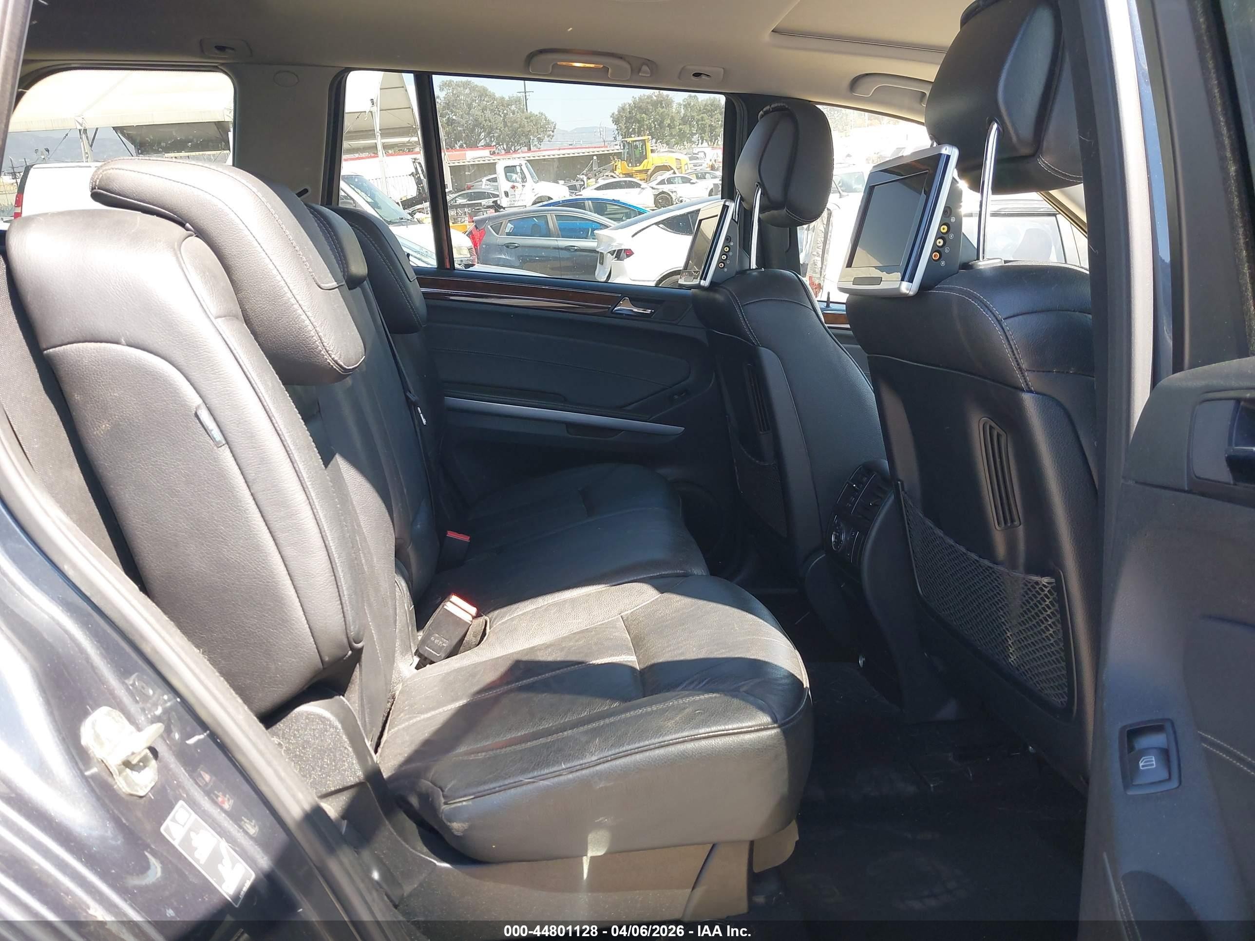 2011 Mercedes-benz Gl 550 4matic Черный vin: 4JGBF8GE9BA708019