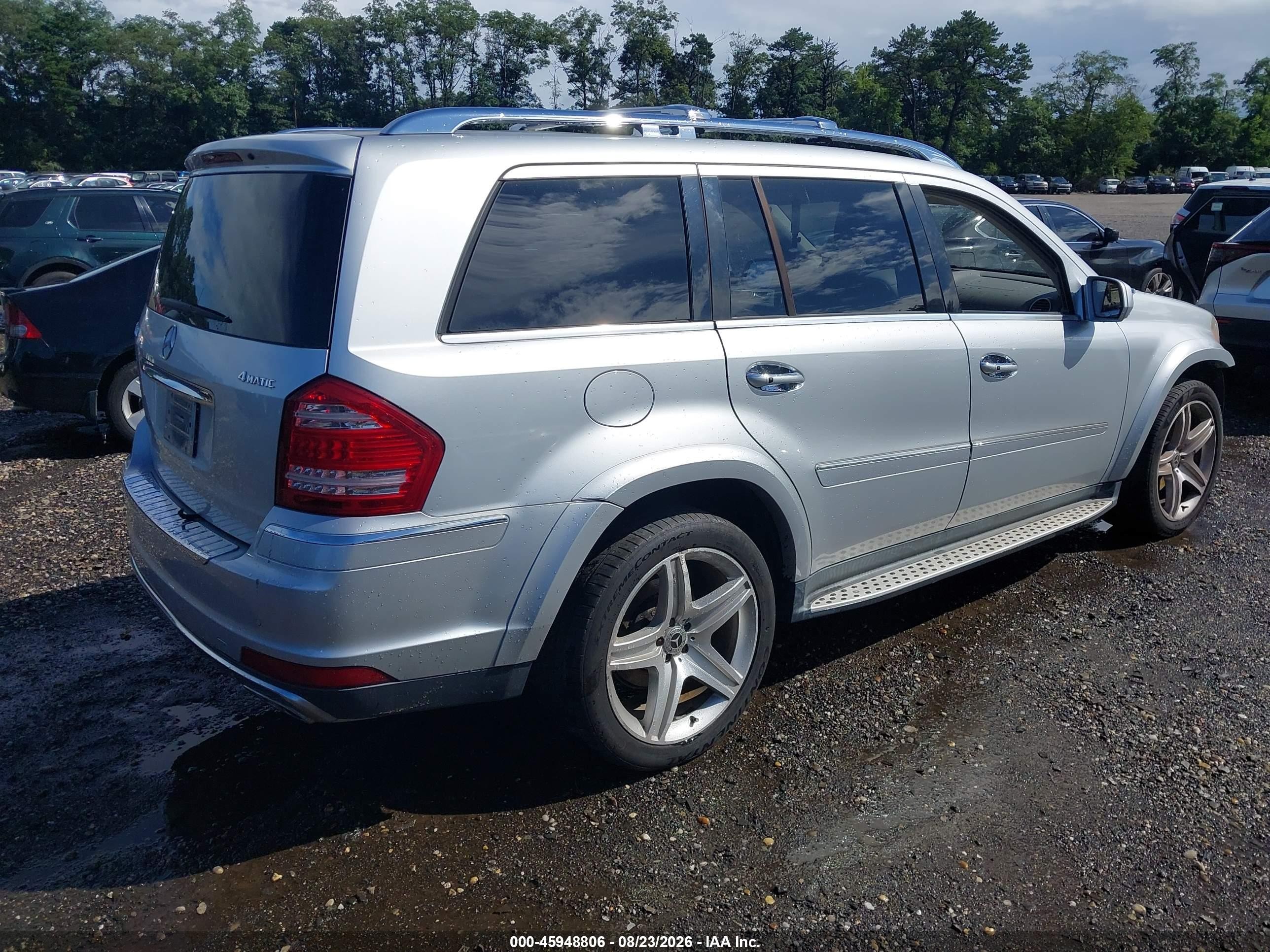 2010 Mercedes-benz Gl 550 4matic Silver vin: 4JGBF8GEXAA593851