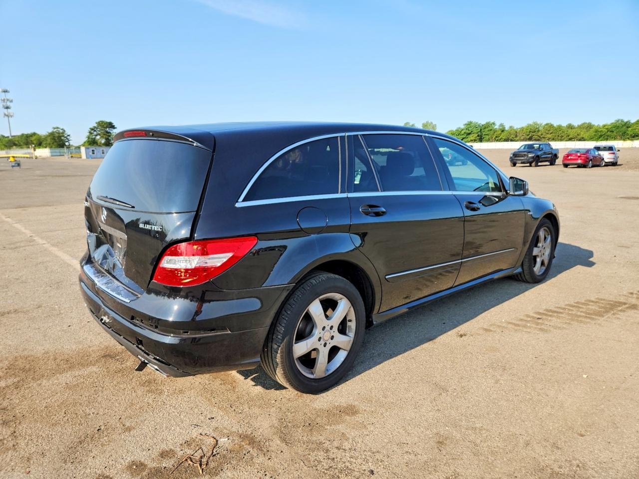 2012 Mercedes-benz R 350 Bluetec Black vin: 4JGCB2FE2CA142463