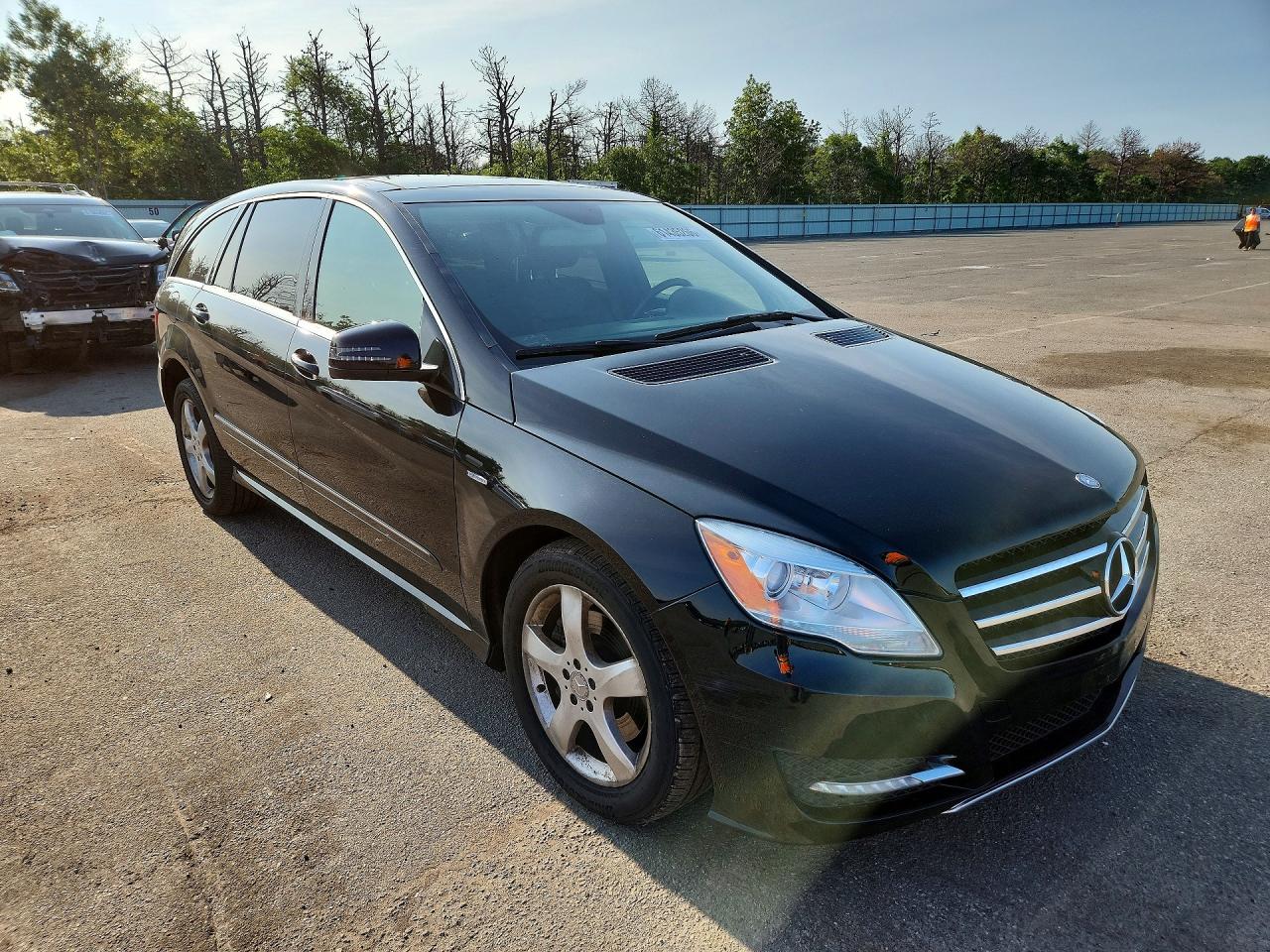2012 Mercedes-benz R 350 Bluetec Black vin: 4JGCB2FE2CA142463