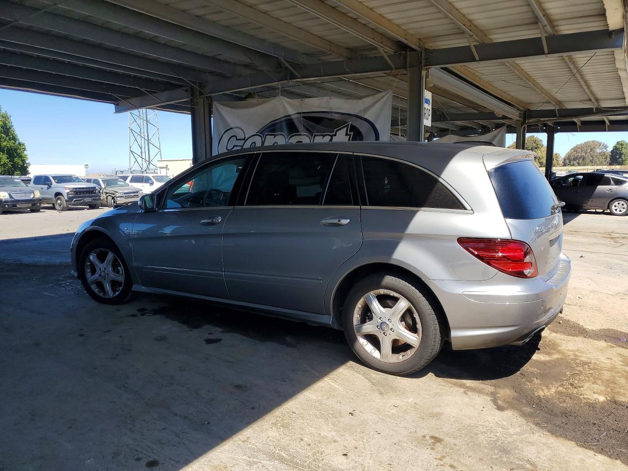 2010 Mercedes-benz R 350 Bluetec Gray vin: 4JGCB2FE6AA105963