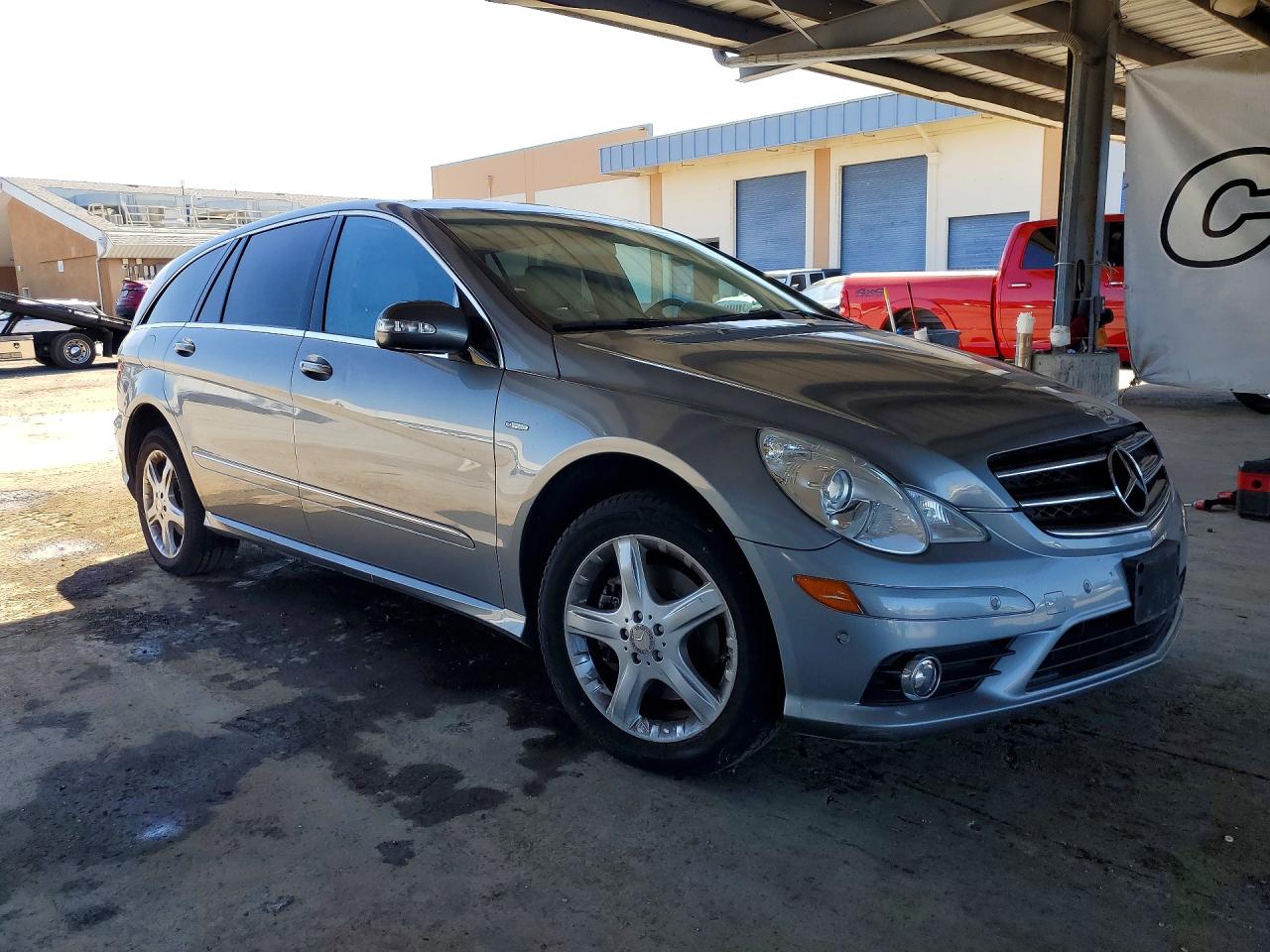 2010 Mercedes-benz R 350 Bluetec Gray vin: 4JGCB2FE6AA105963