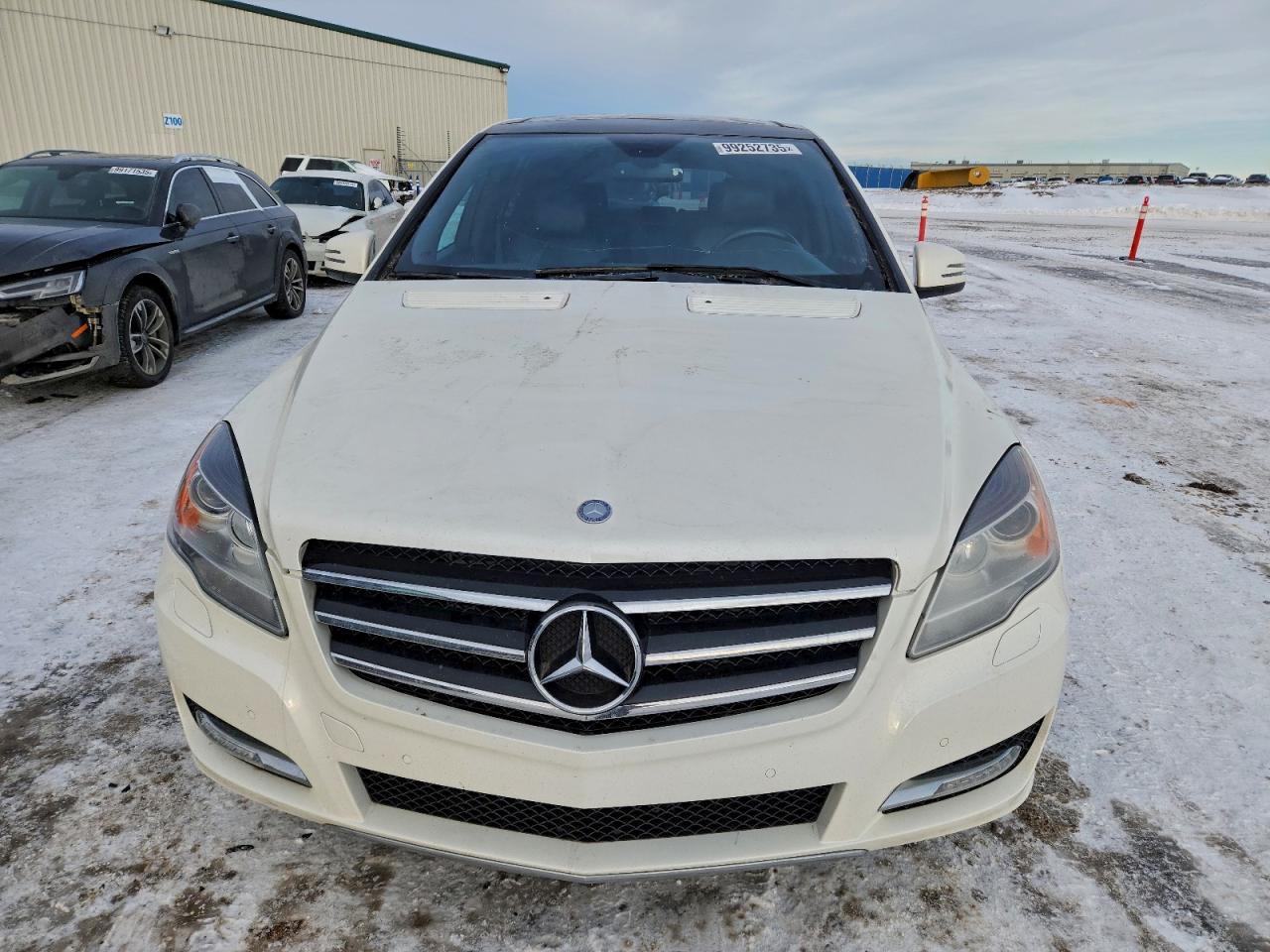 2012 Mercedes-benz R 350 Bluetec White vin: 4JGCB2FE6CA146323