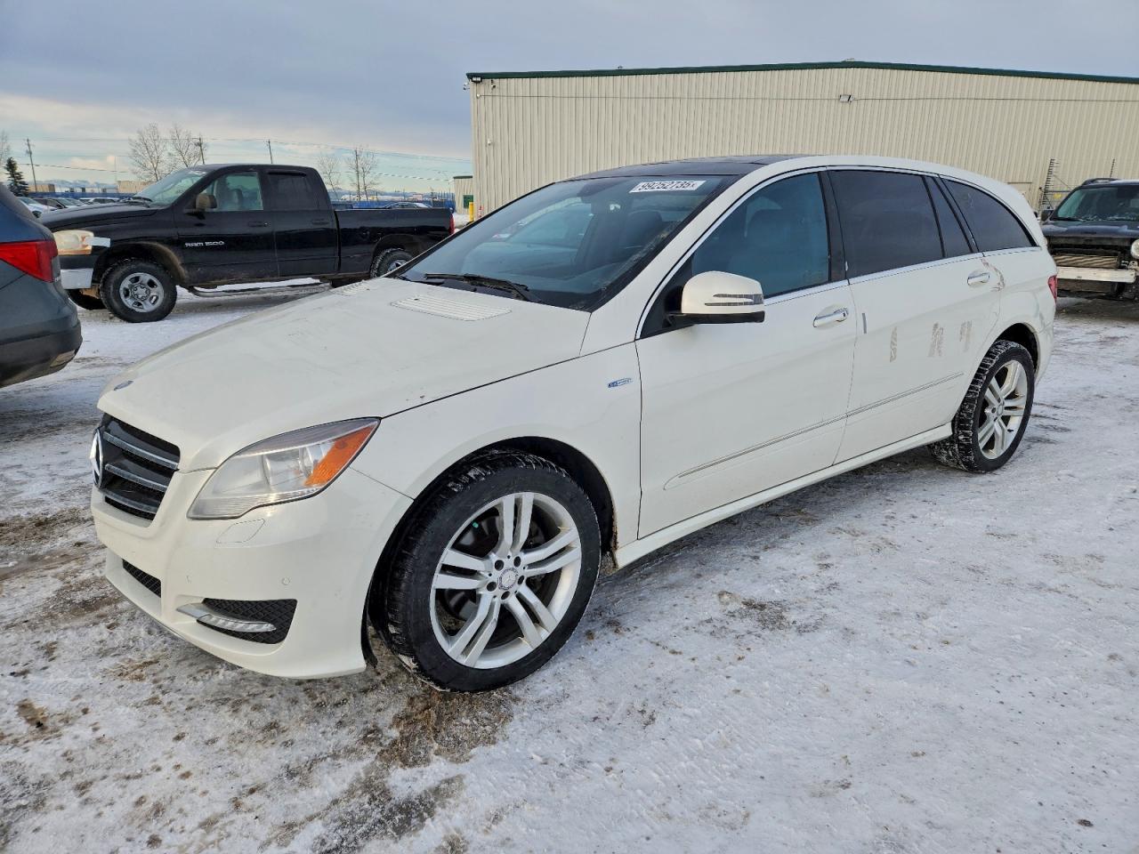 2012 Mercedes-benz R 350 Bluetec White vin: 4JGCB2FE6CA146323