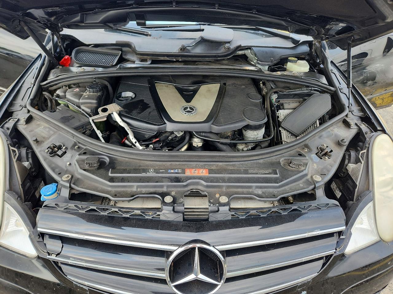 2010 Mercedes-benz R 350 Bluetec Black vin: 4JGCB2FE8AA112431