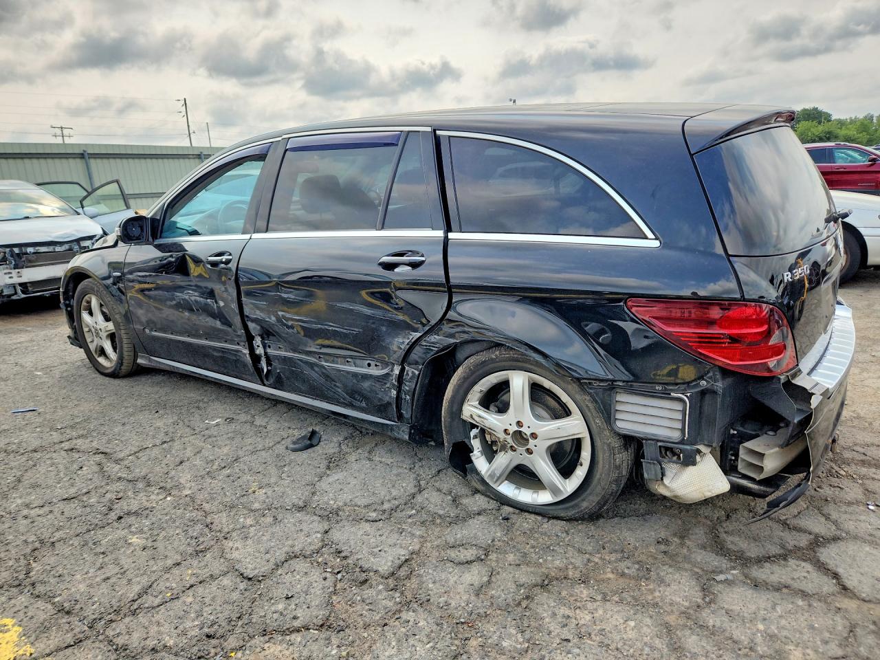 2010 Mercedes-benz R 350 Bluetec Black vin: 4JGCB2FE8AA112431