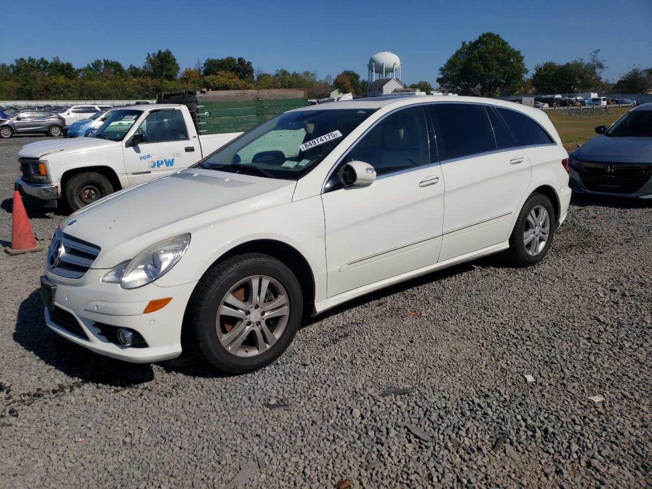 2008 Mercedes-benz R 350 White vin: 4JGCB56E08A066962
