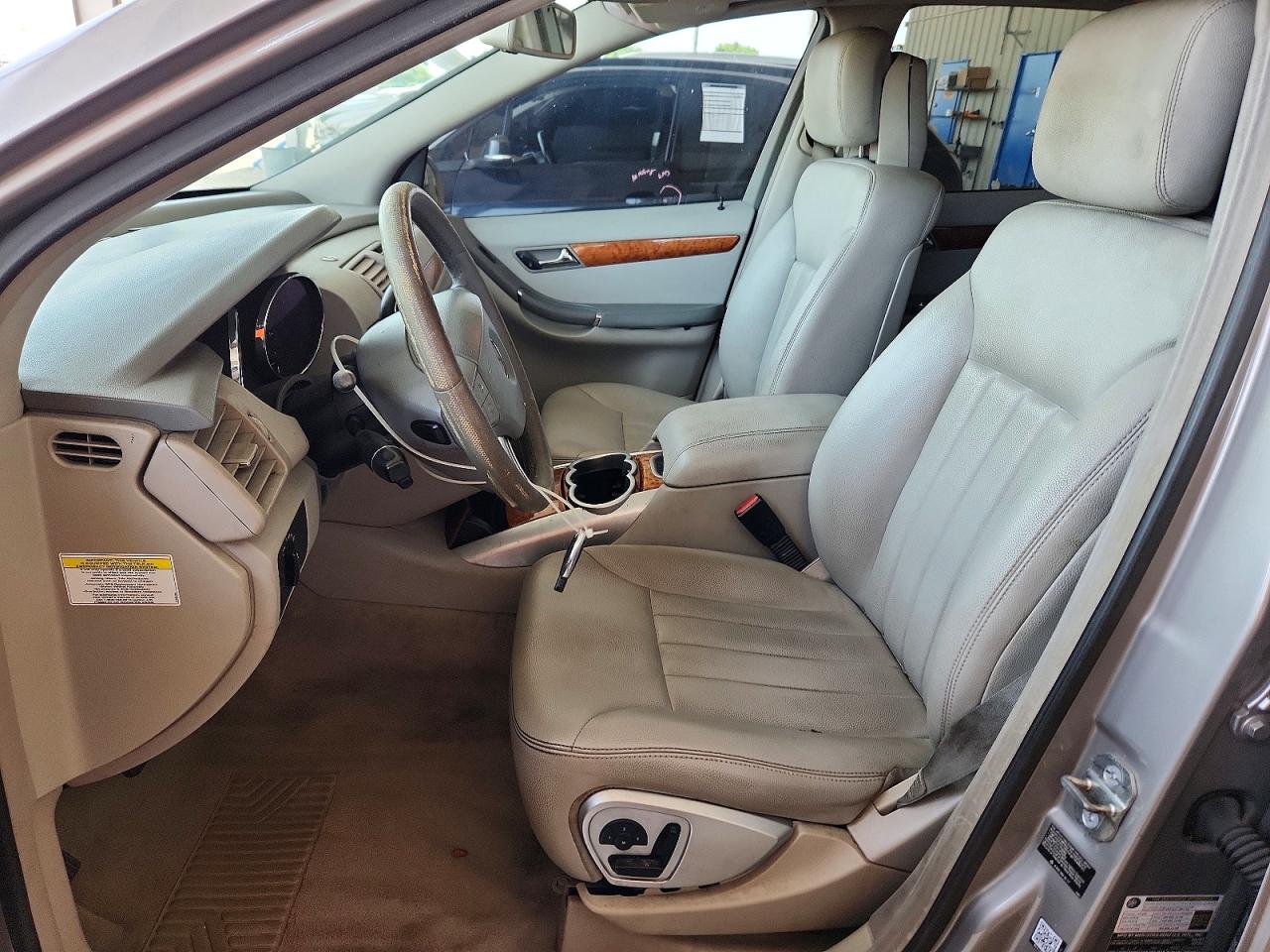 2008 Mercedes-benz R 350 Silver vin: 4JGCB56E38A068138
