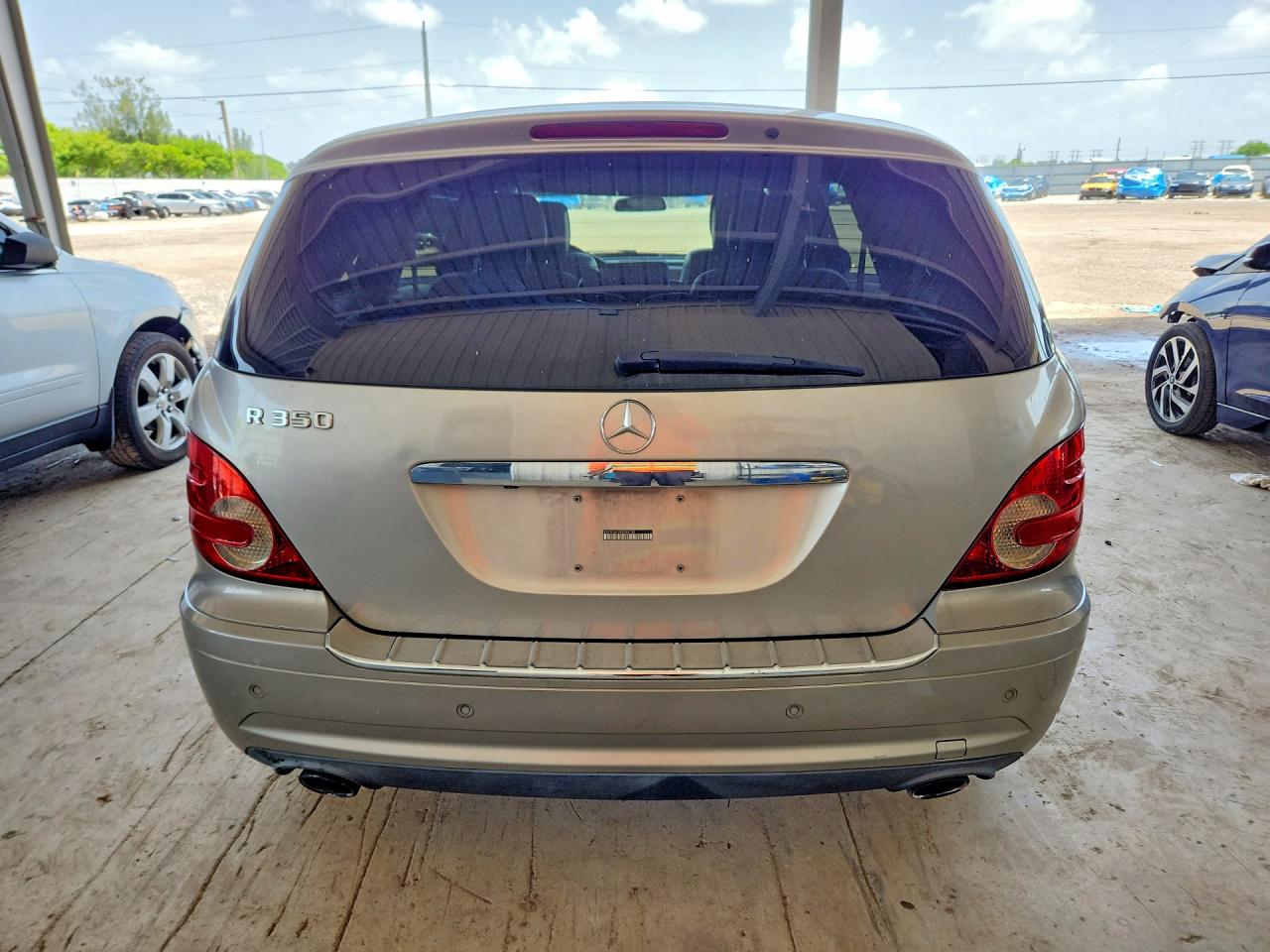 2008 Mercedes-benz R 350 Silver vin: 4JGCB56E38A068138