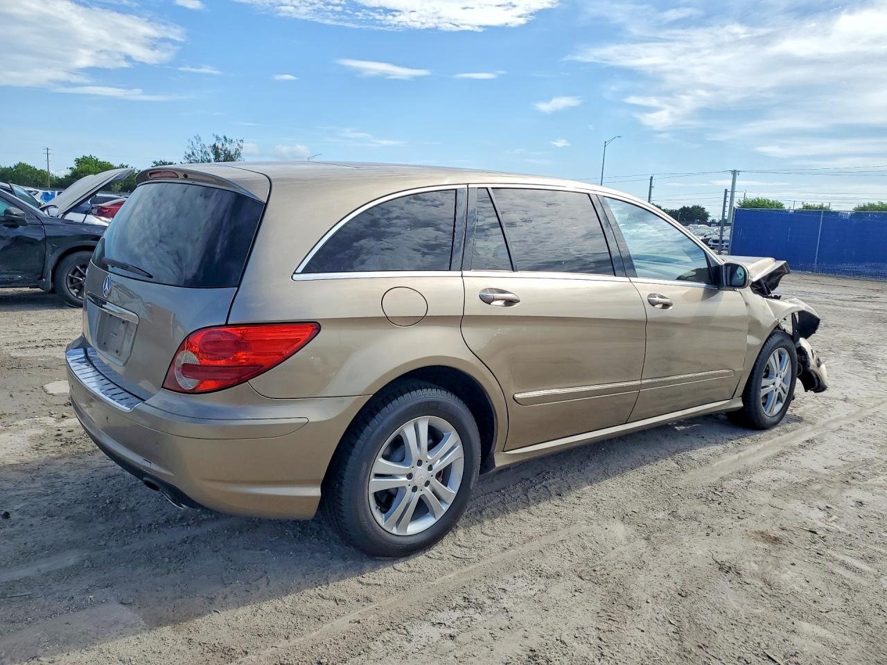 2008 Mercedes-benz R 350 Beige vin: 4JGCB56E38A074585