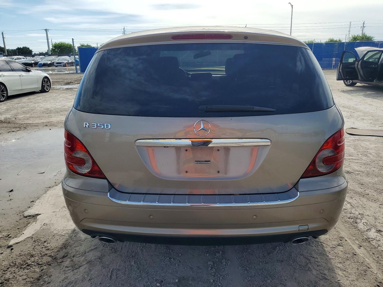 2008 Mercedes-benz R 350 Beige vin: 4JGCB56E38A074585