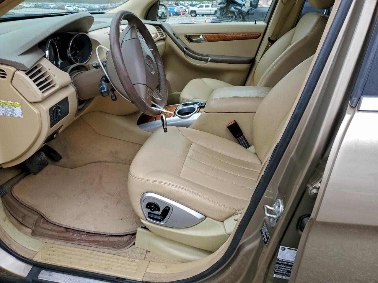 2008 Mercedes-benz R 350 Beige vin: 4JGCB56E38A076028