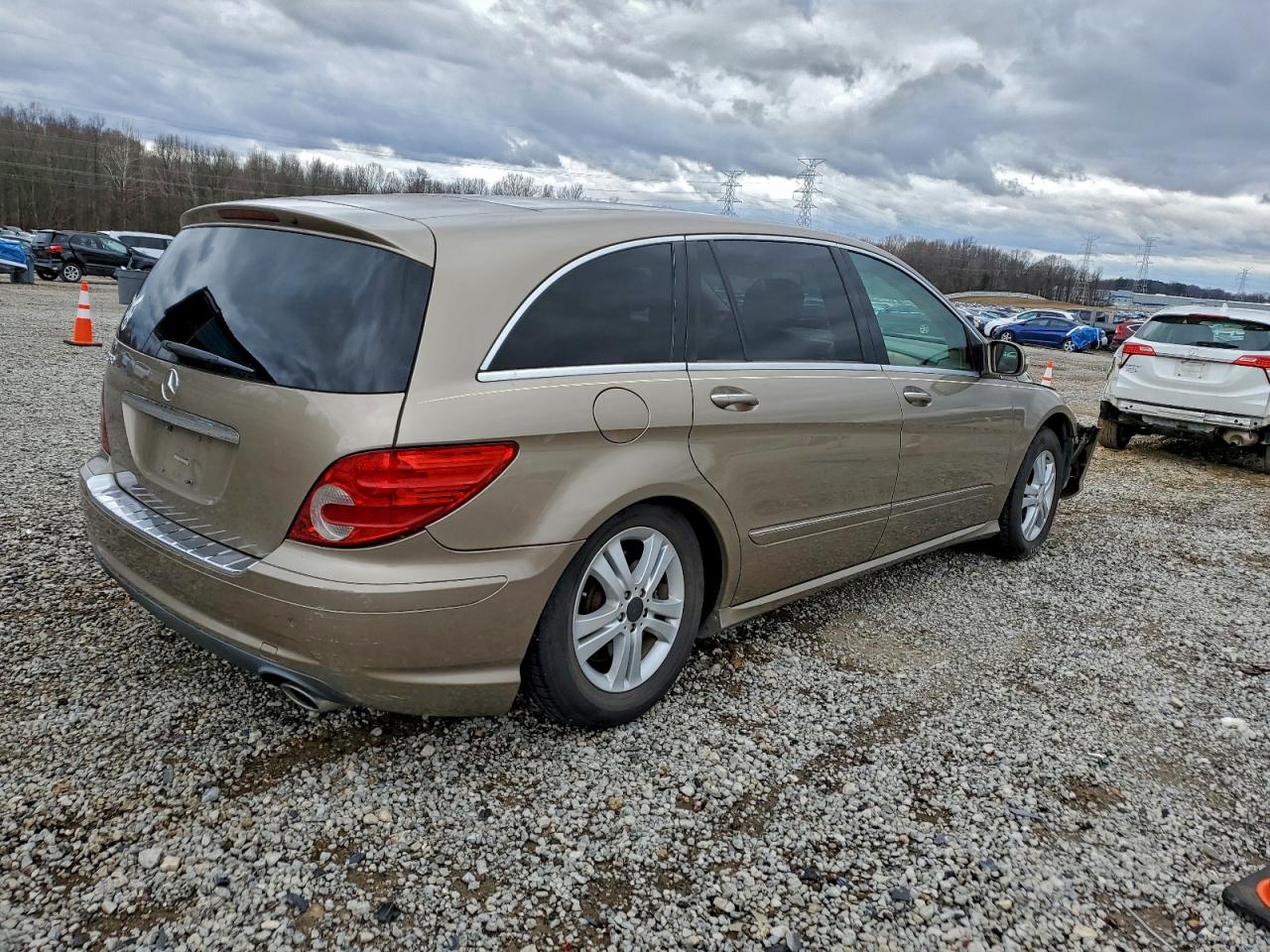 2008 Mercedes-benz R 350 Beige vin: 4JGCB56E38A076028