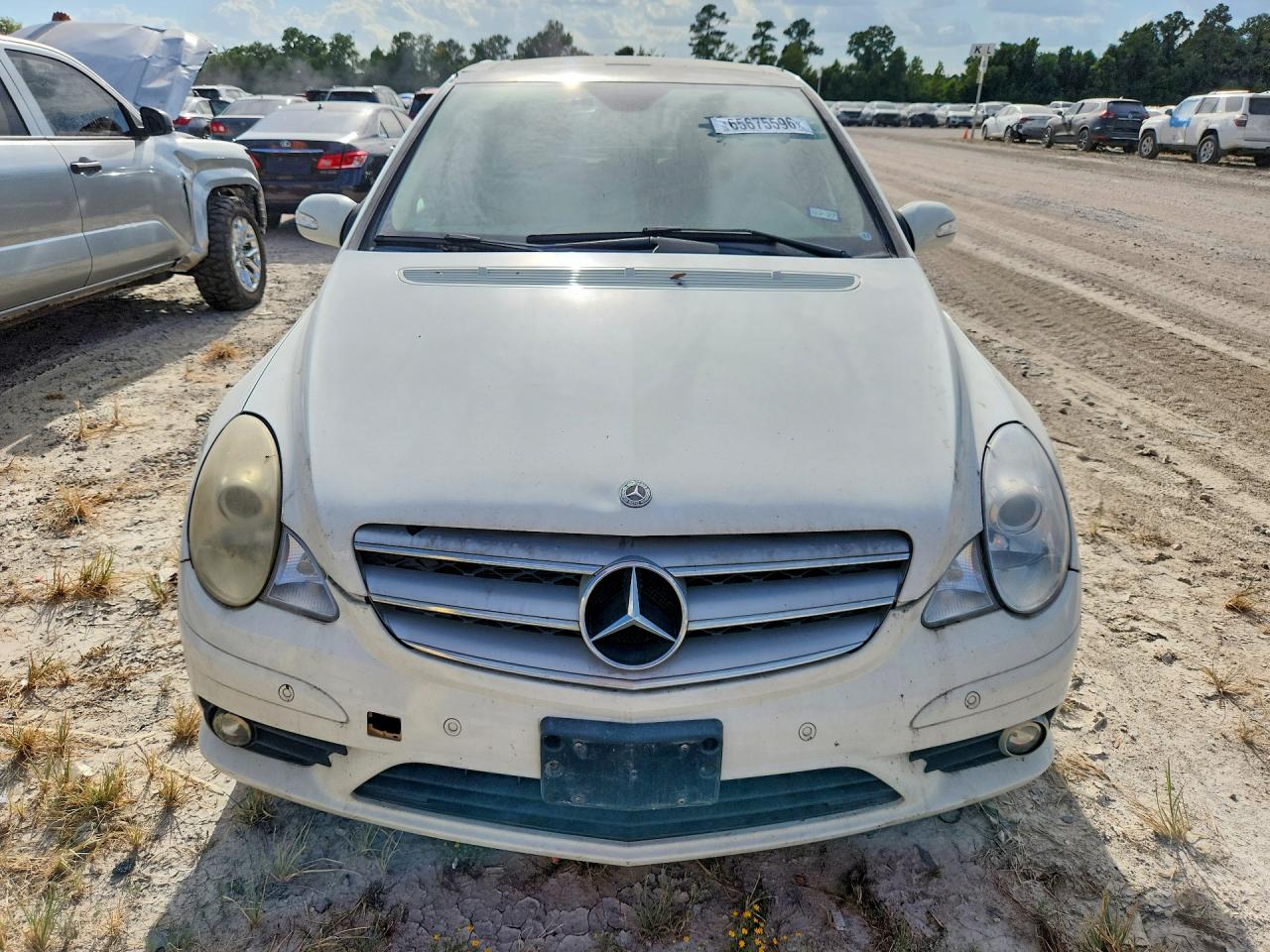 2008 Mercedes-benz R 350 White vin: 4JGCB56E68A064326