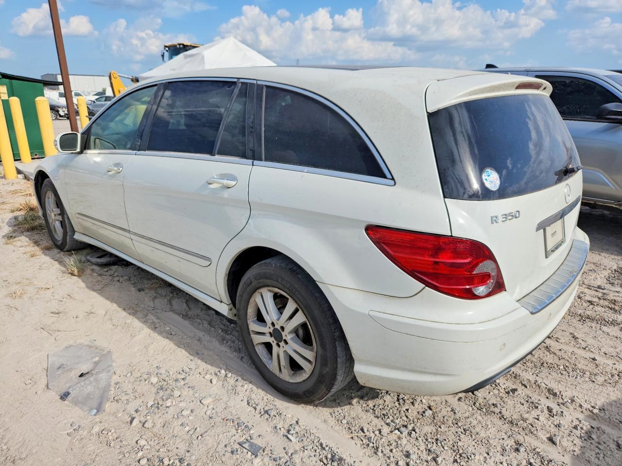 2008 Mercedes-benz R 350 White vin: 4JGCB56E68A064326