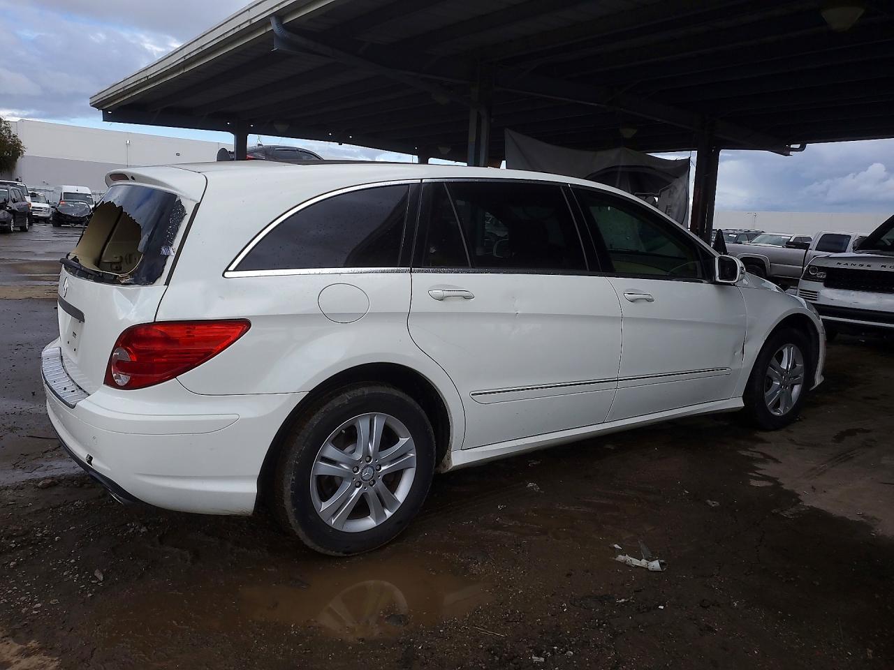 2008 Mercedes-benz R350 Белый vin: 4JGCB56E68A084348