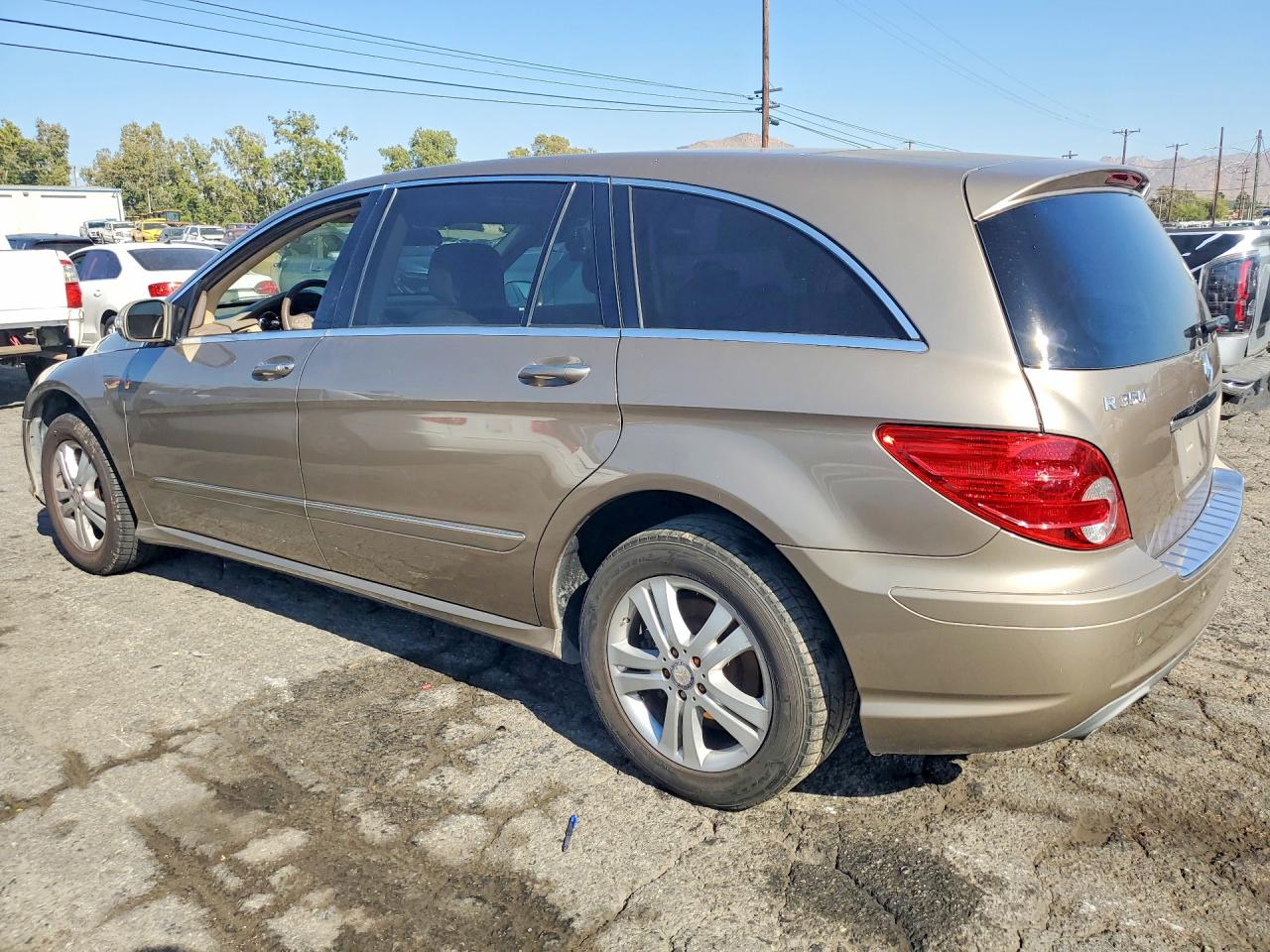 2008 Mercedes-benz R 350 Золотой vin: 4JGCB56E88A064117