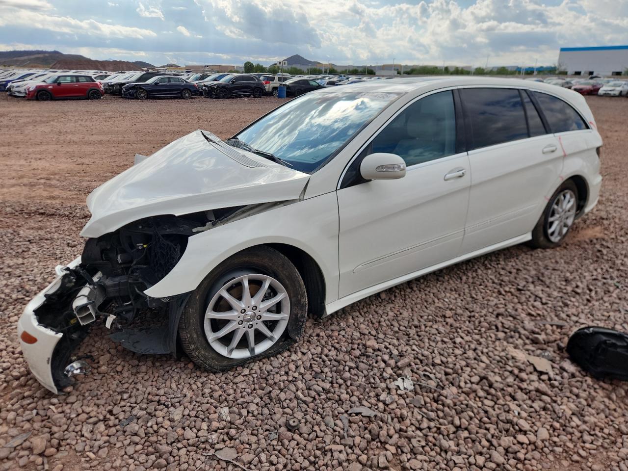 2008 Mercedes-benz R 350 White vin: 4JGCB56EX8A068752