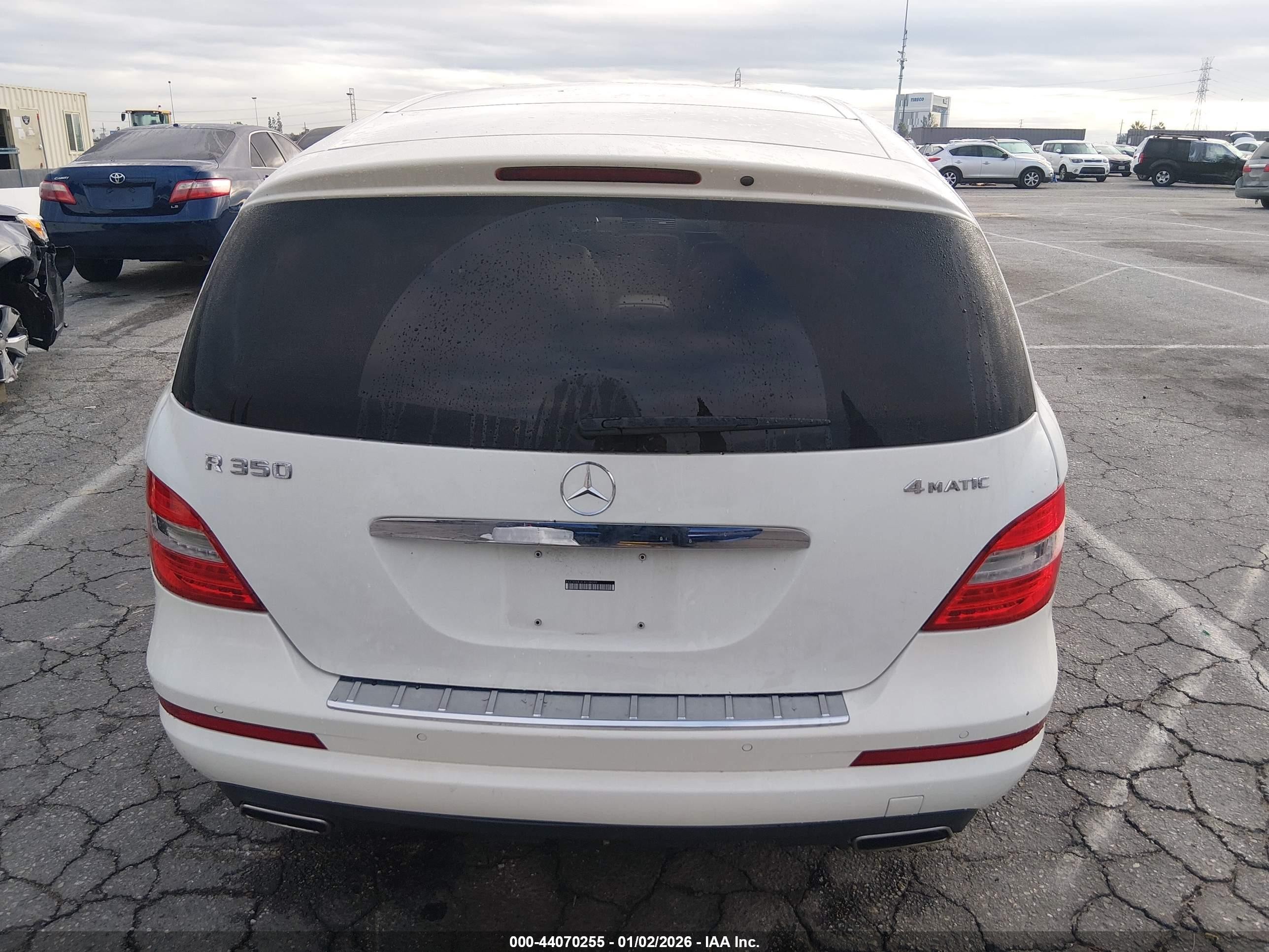 2012 Mercedes-benz R 350 4matic Белый vin: 4JGCB5HE0CA138099