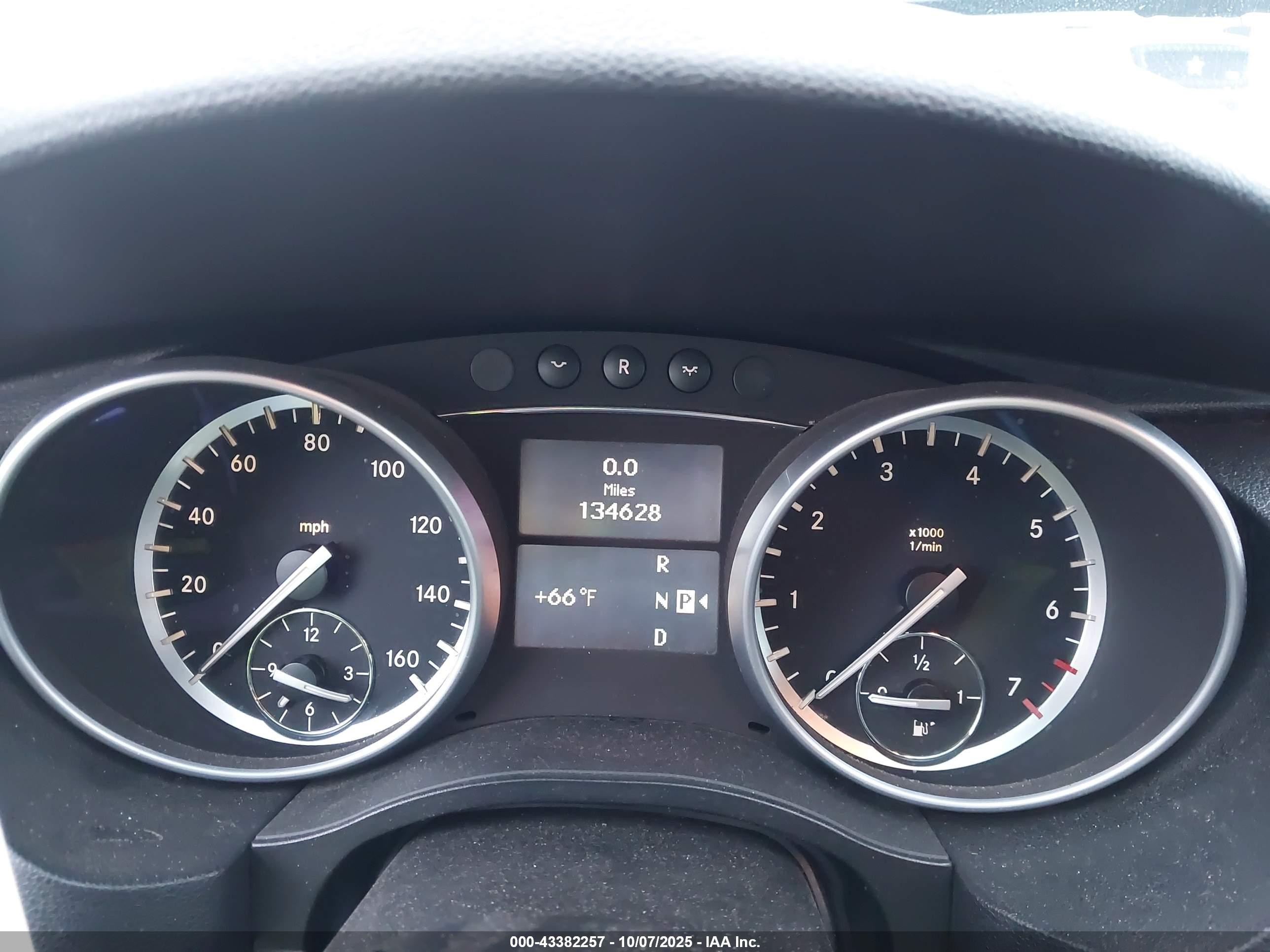 2012 Mercedes-benz R 350 4matic Black vin: 4JGCB5HE1CA146020