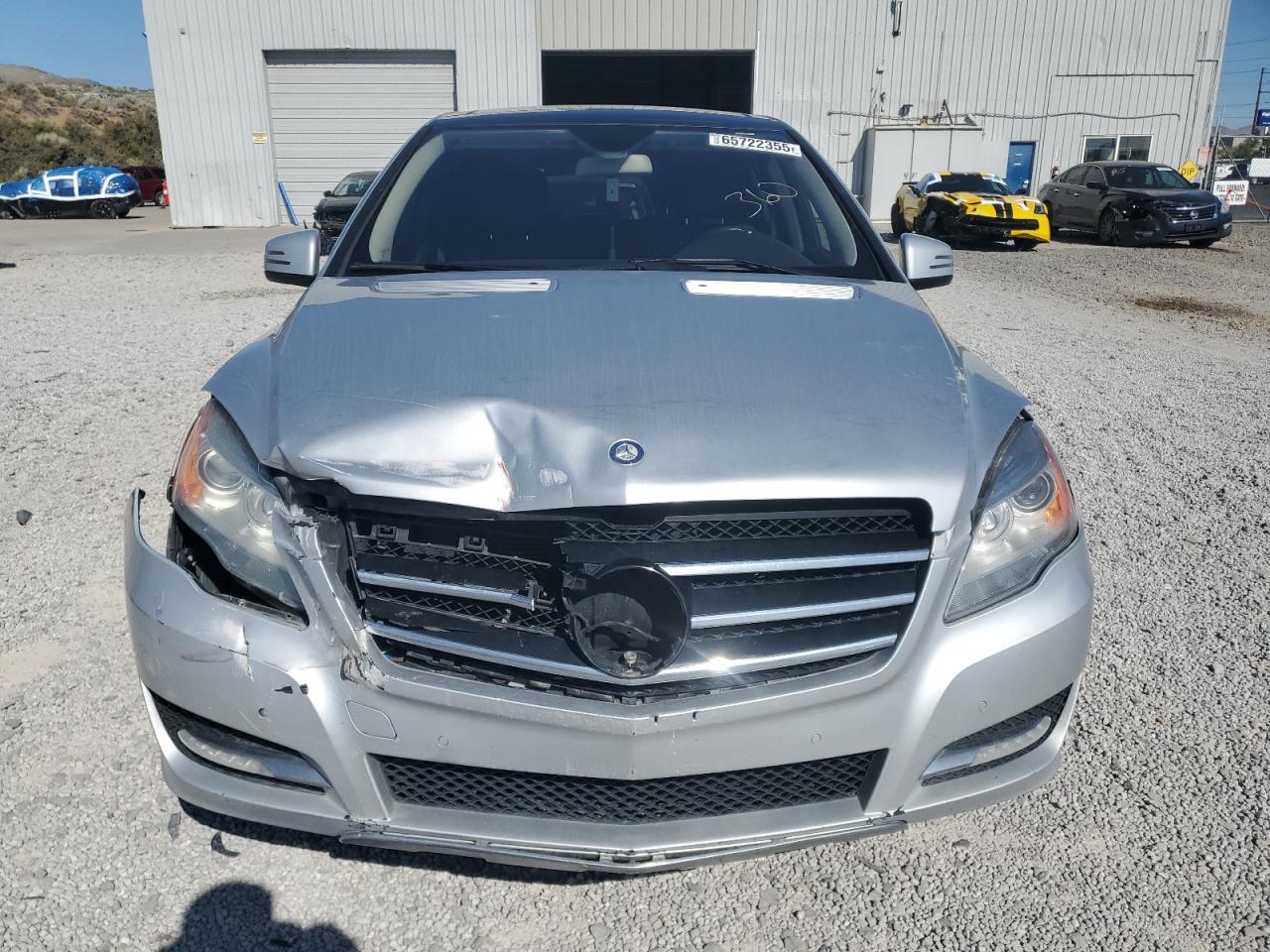 2012 Mercedes-benz R 350 4matic   Silver vin: 4JGCB5HE3CA139876