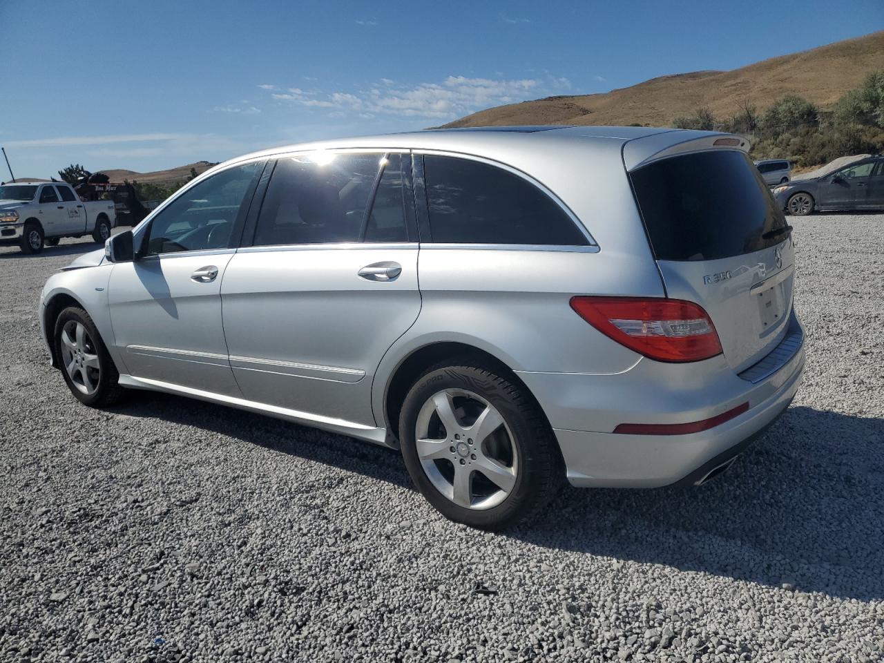 2012 Mercedes-benz R 350 4matic   Silver vin: 4JGCB5HE3CA139876