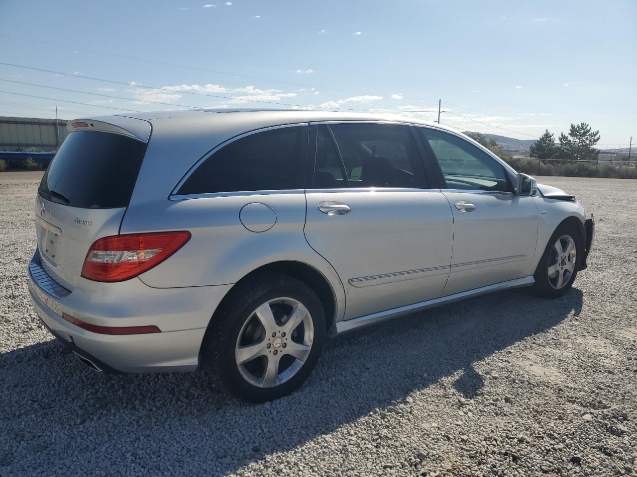 2012 Mercedes-benz R 350 4matic   Silver vin: 4JGCB5HE3CA139876
