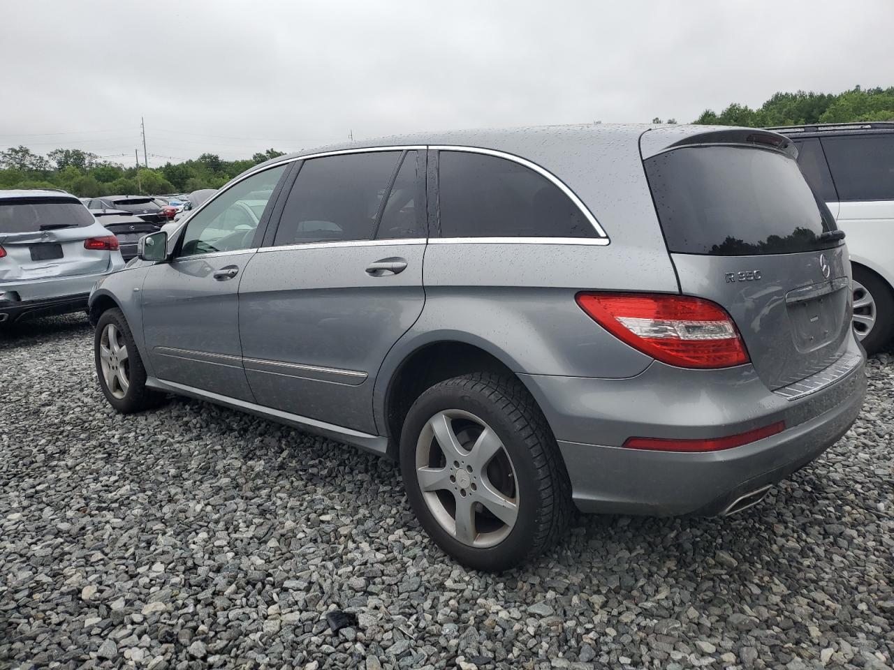 2012 Mercedes-benz R 350 4matic   Silver vin: 4JGCB5HE3CA148917