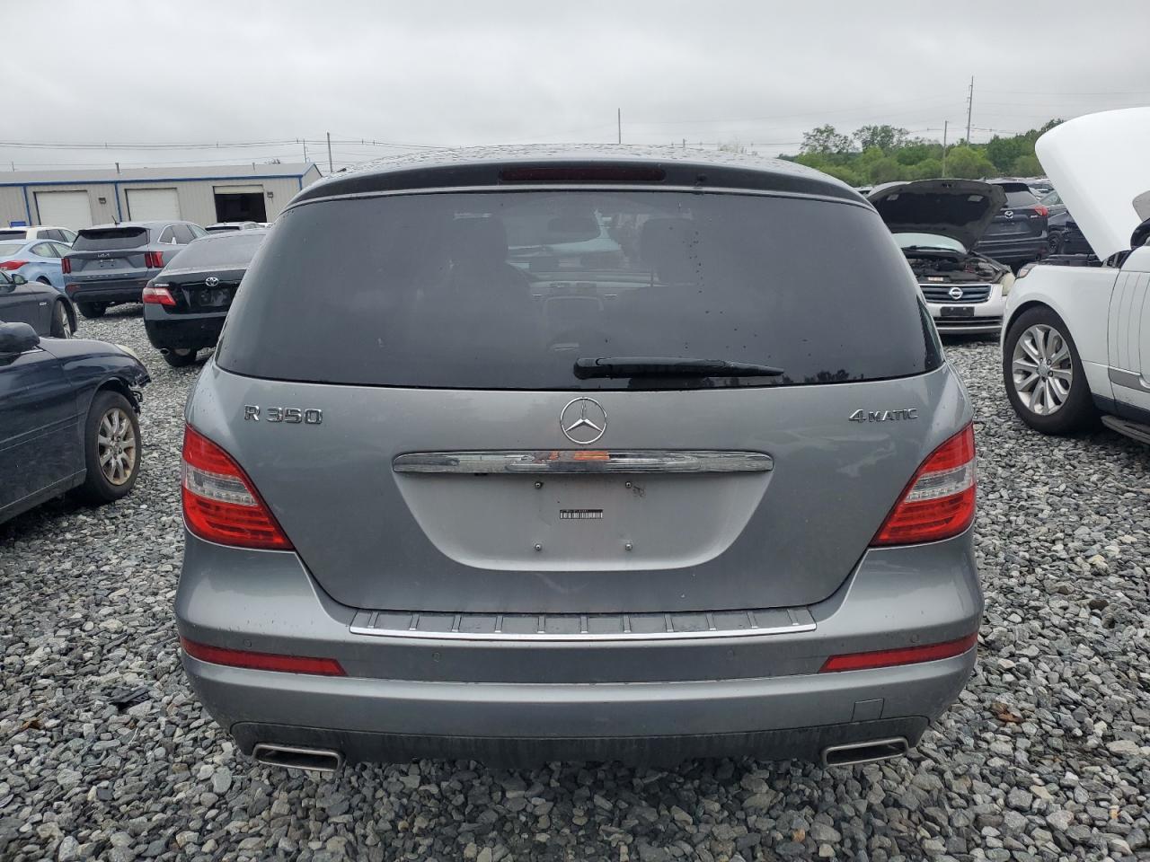2012 Mercedes-benz R 350 4matic   Silver vin: 4JGCB5HE3CA148917
