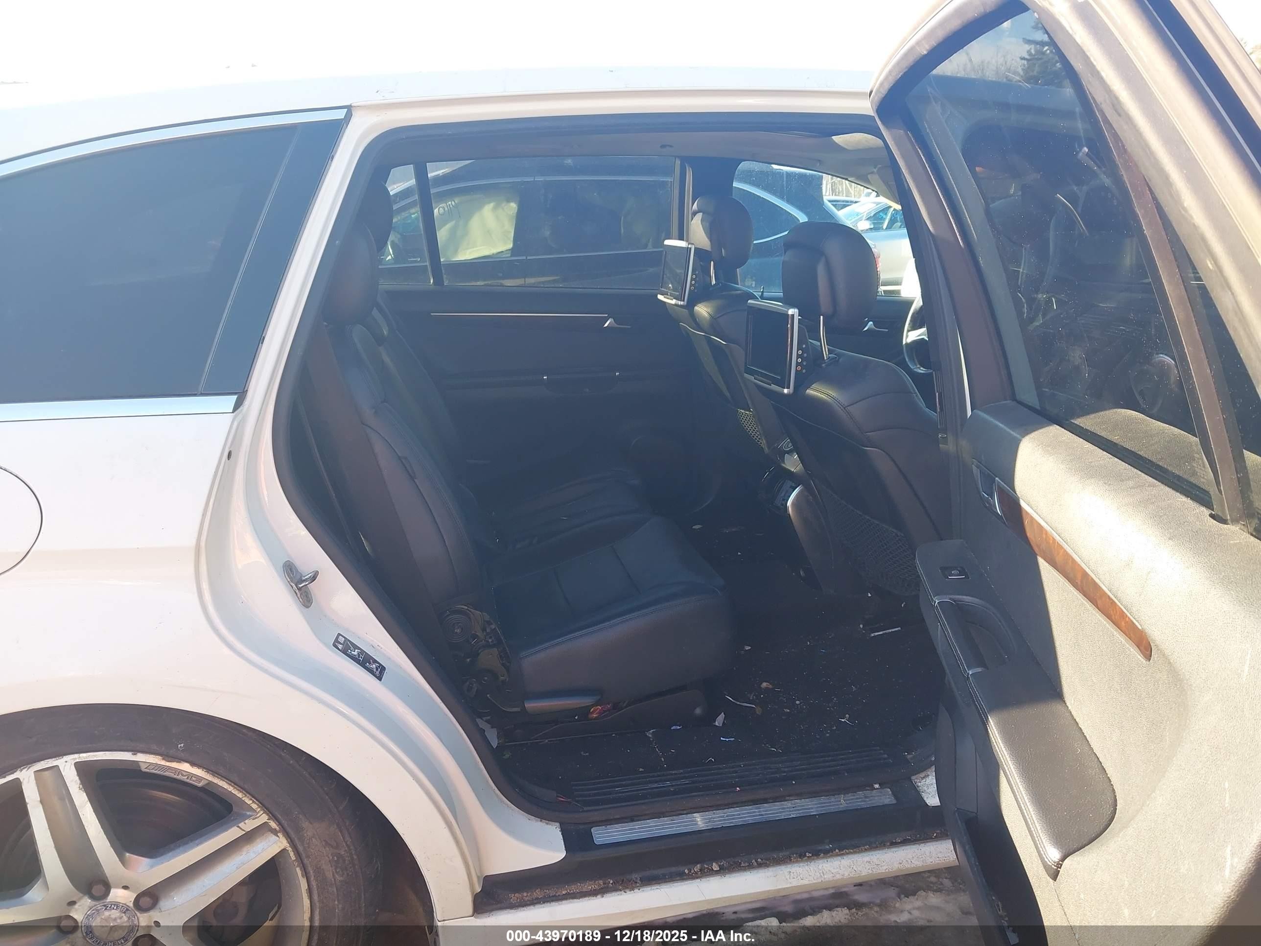 2012 Mercedes-benz R 350 4matic Белый vin: 4JGCB5HE3CA154698