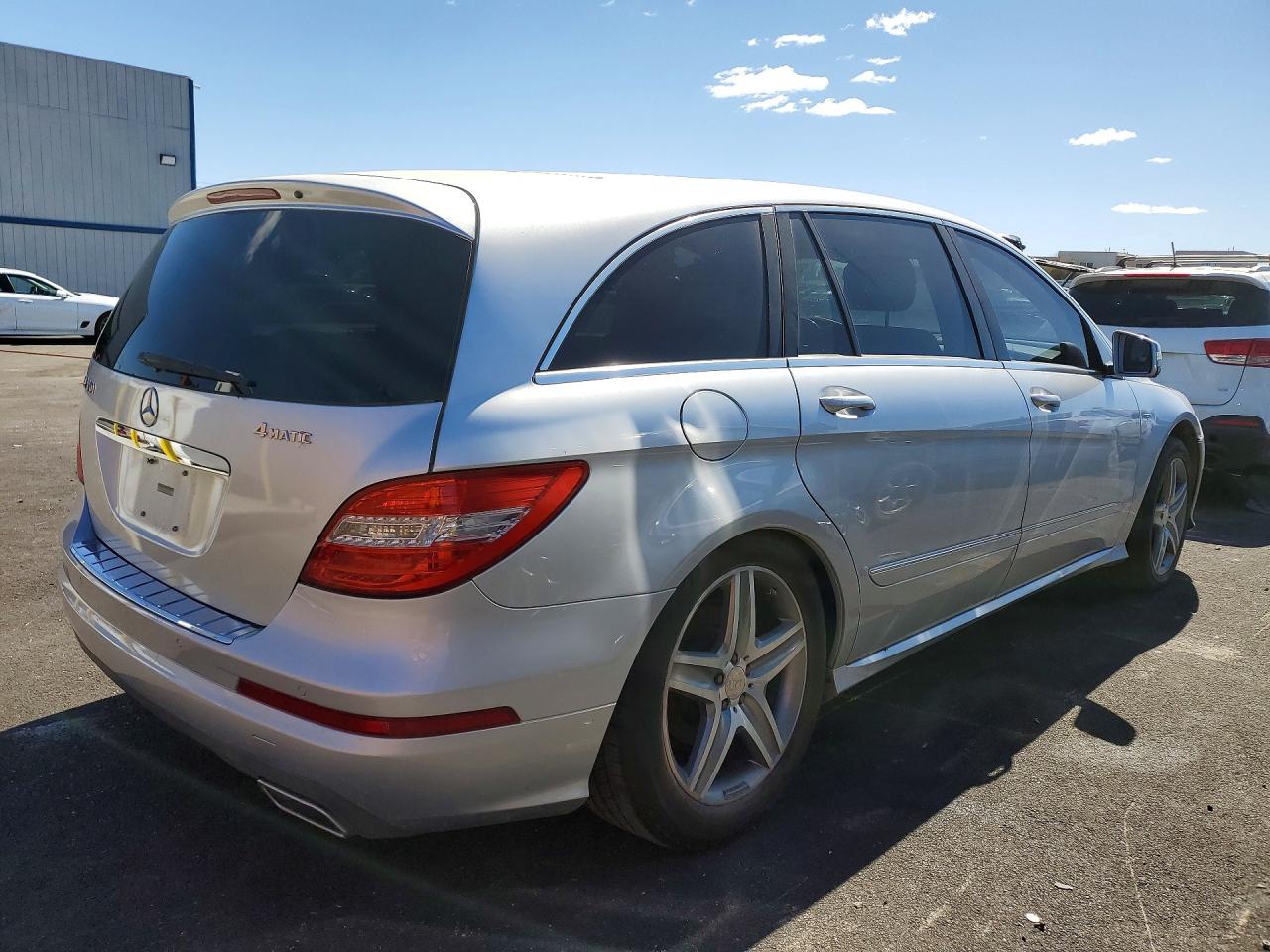 2012 Mercedes-benz R 350 4matic Silver vin: 4JGCB5HE4CA140325
