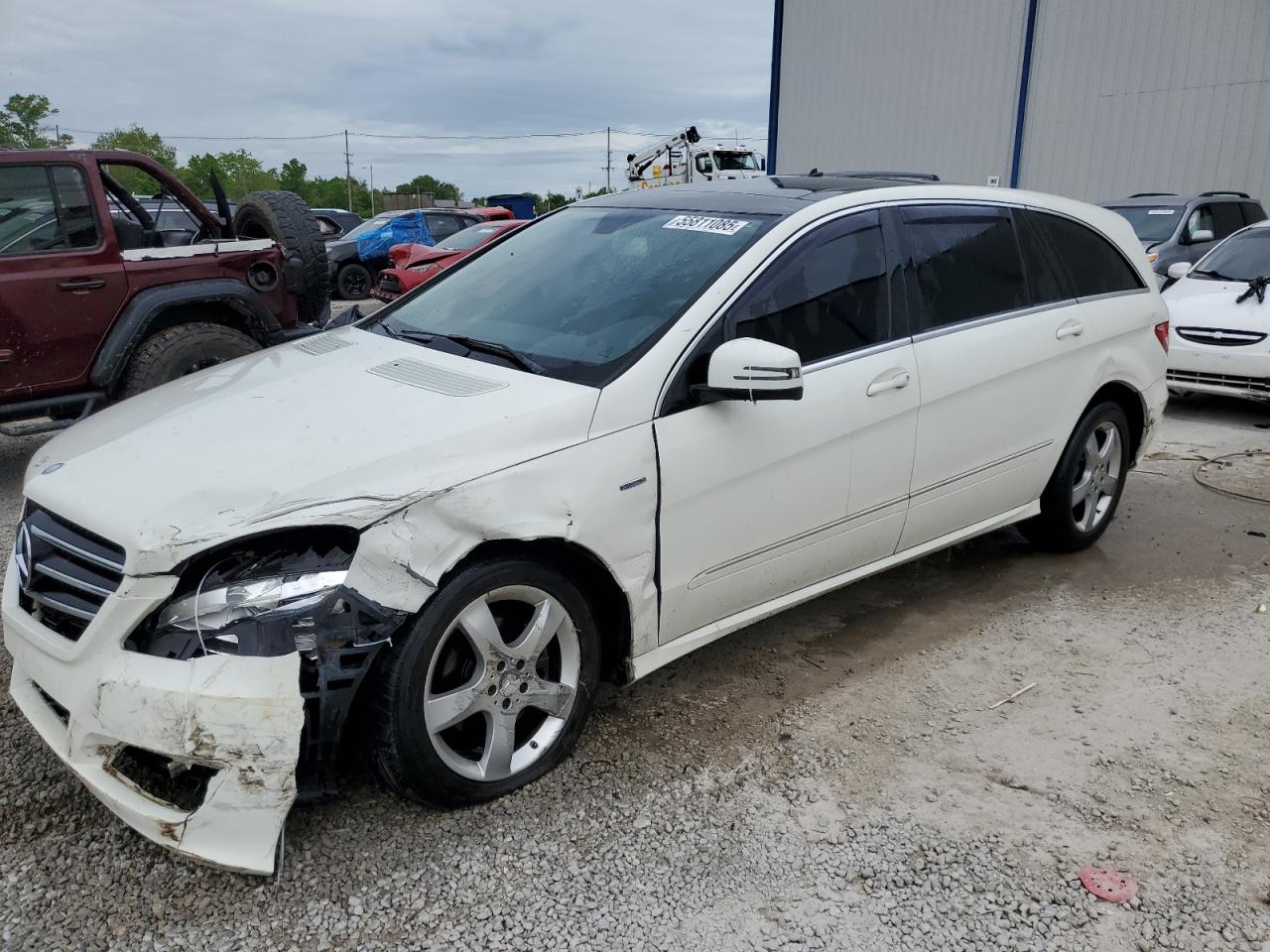 2012 Mercedes-benz R 350 4matic   White vin: 4JGCB5HE4CA142964