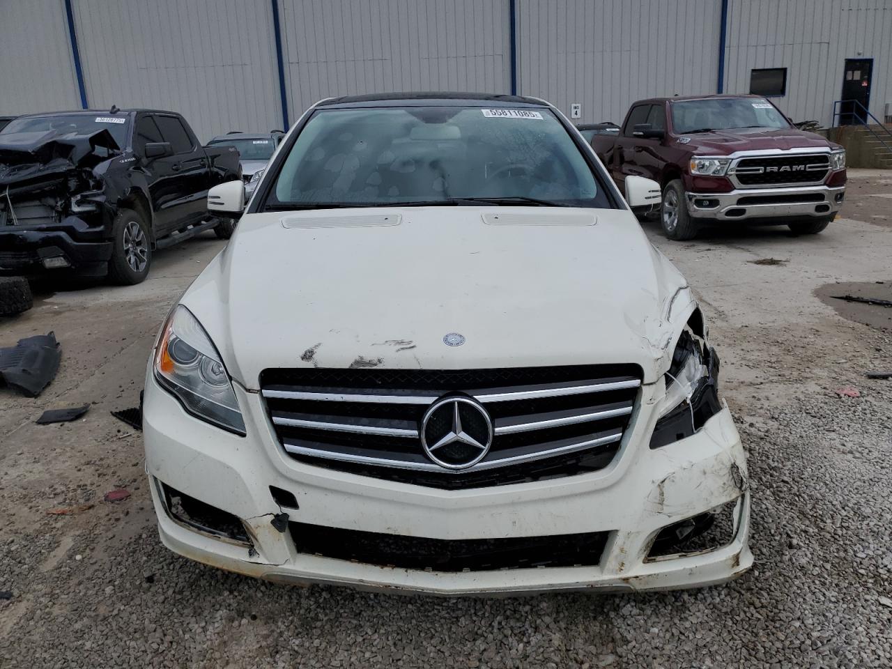 2012 Mercedes-benz R 350 4matic   White vin: 4JGCB5HE4CA142964