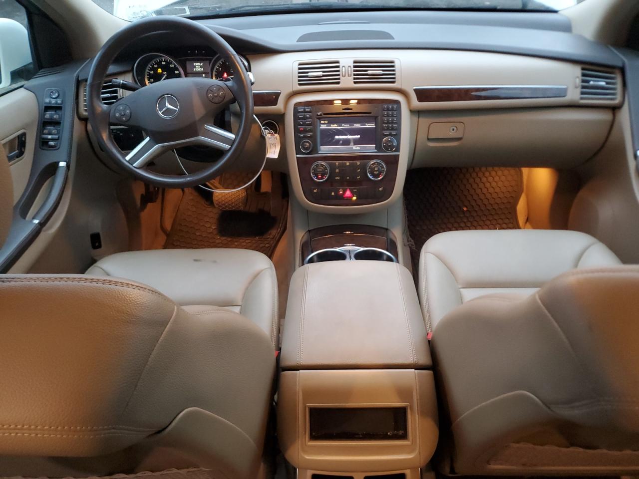 2012 Mercedes-benz R 350 4matic Белый vin: 4JGCB5HE5CA138969