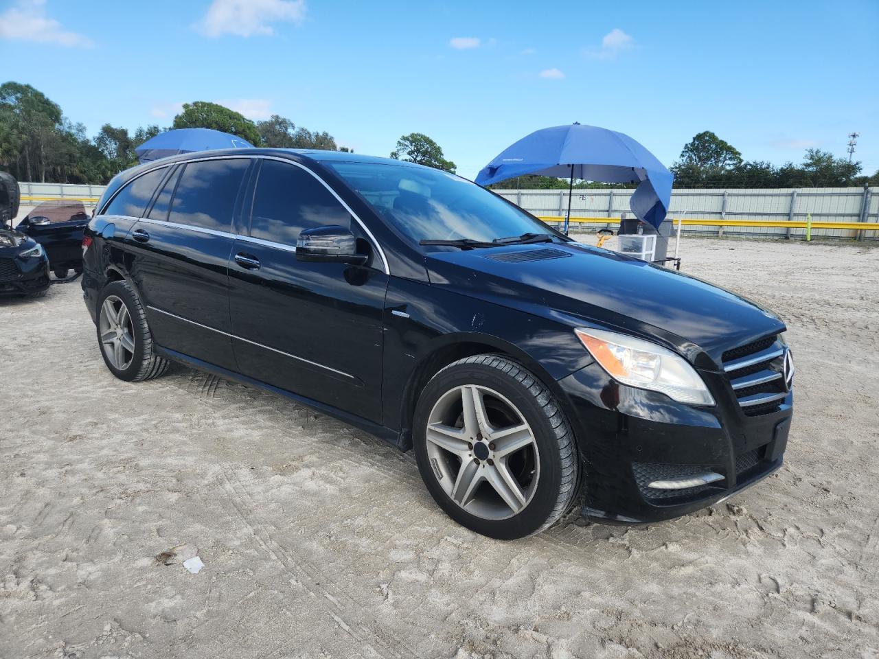2012 Mercedes-benz R 350 4matic Black vin: 4JGCB5HE5CA143010
