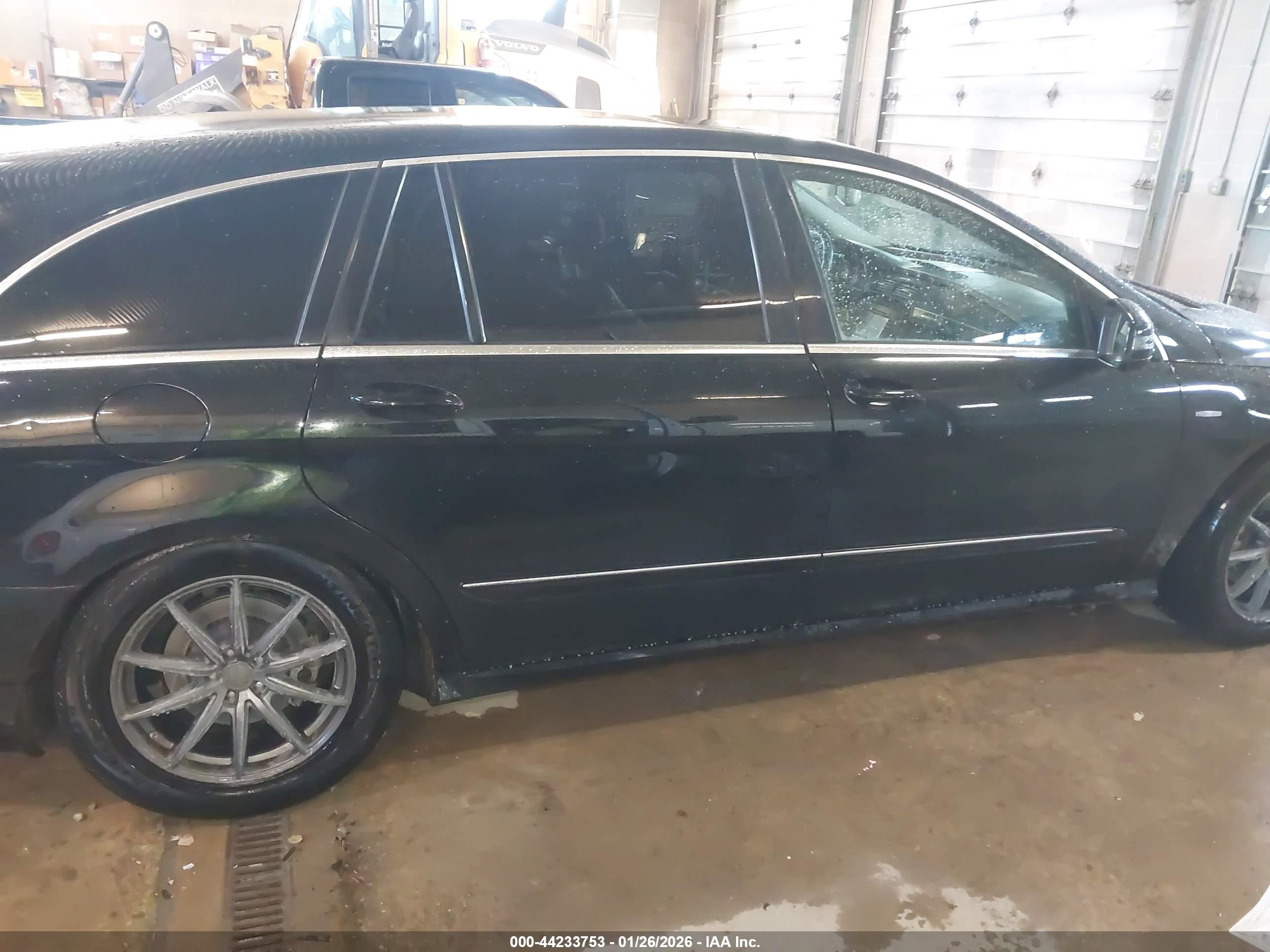 2012 Mercedes-benz R 350 4matic Black vin: 4JGCB5HE5CA146828