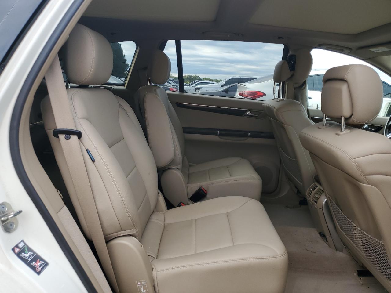 2012 Mercedes-benz R 350 4matic White vin: 4JGCB5HE6CA138740