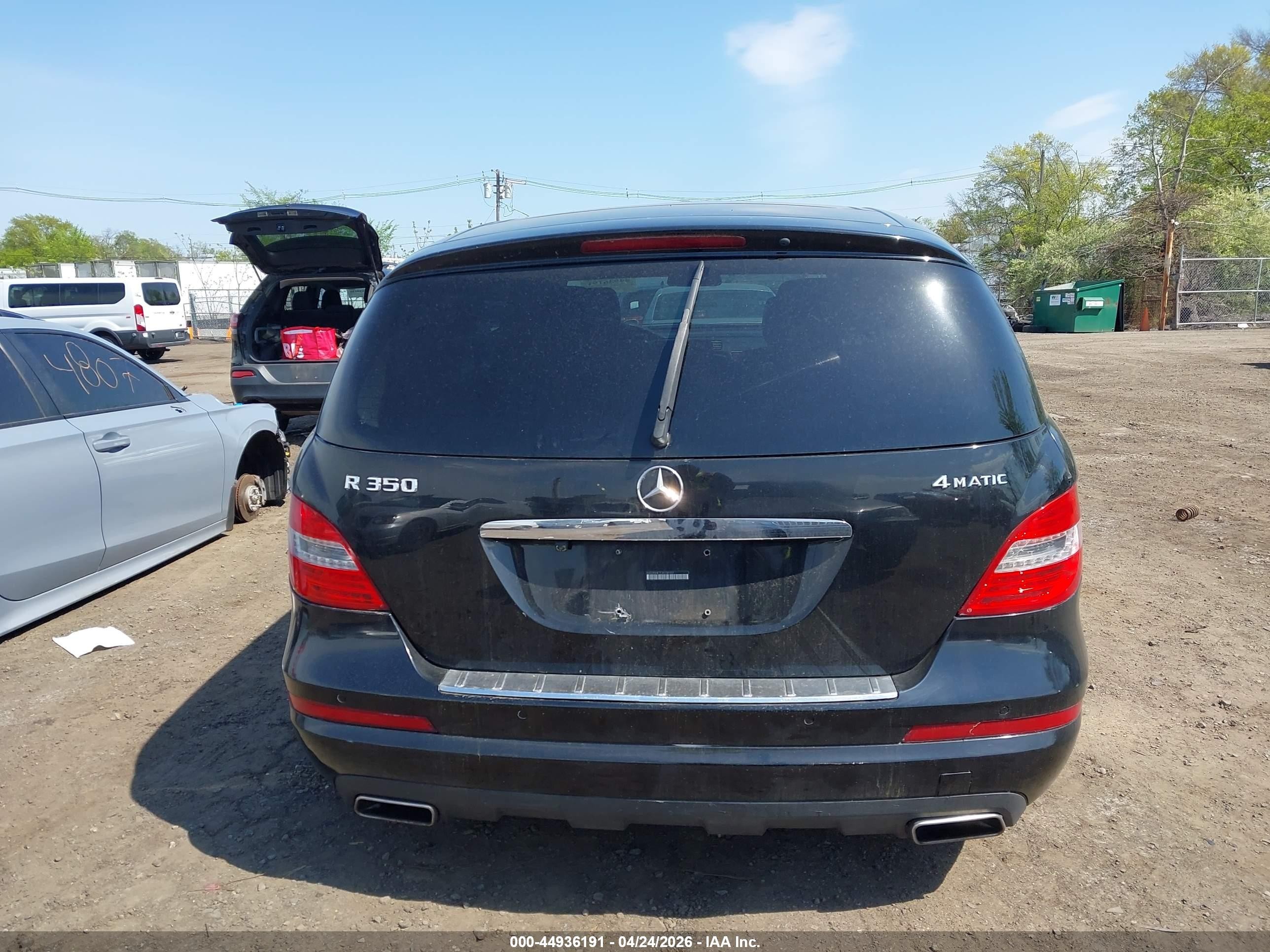 2012 Mercedes-benz R 350 4matic Black vin: 4JGCB5HE7CA138102