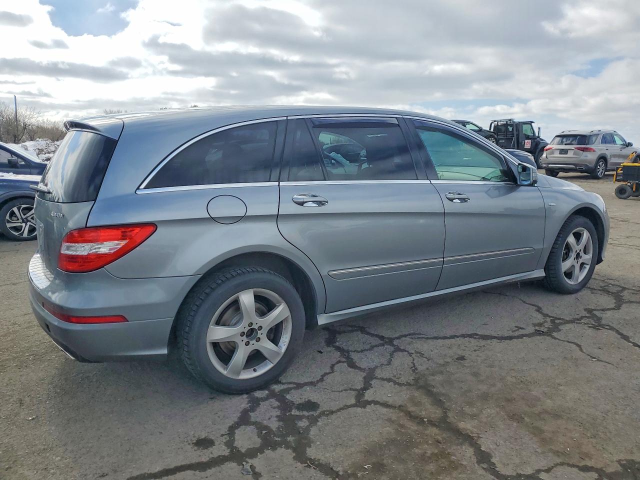 2012 Mercedes-benz R 350 4matic Silver vin: 4JGCB5HE7CA145258